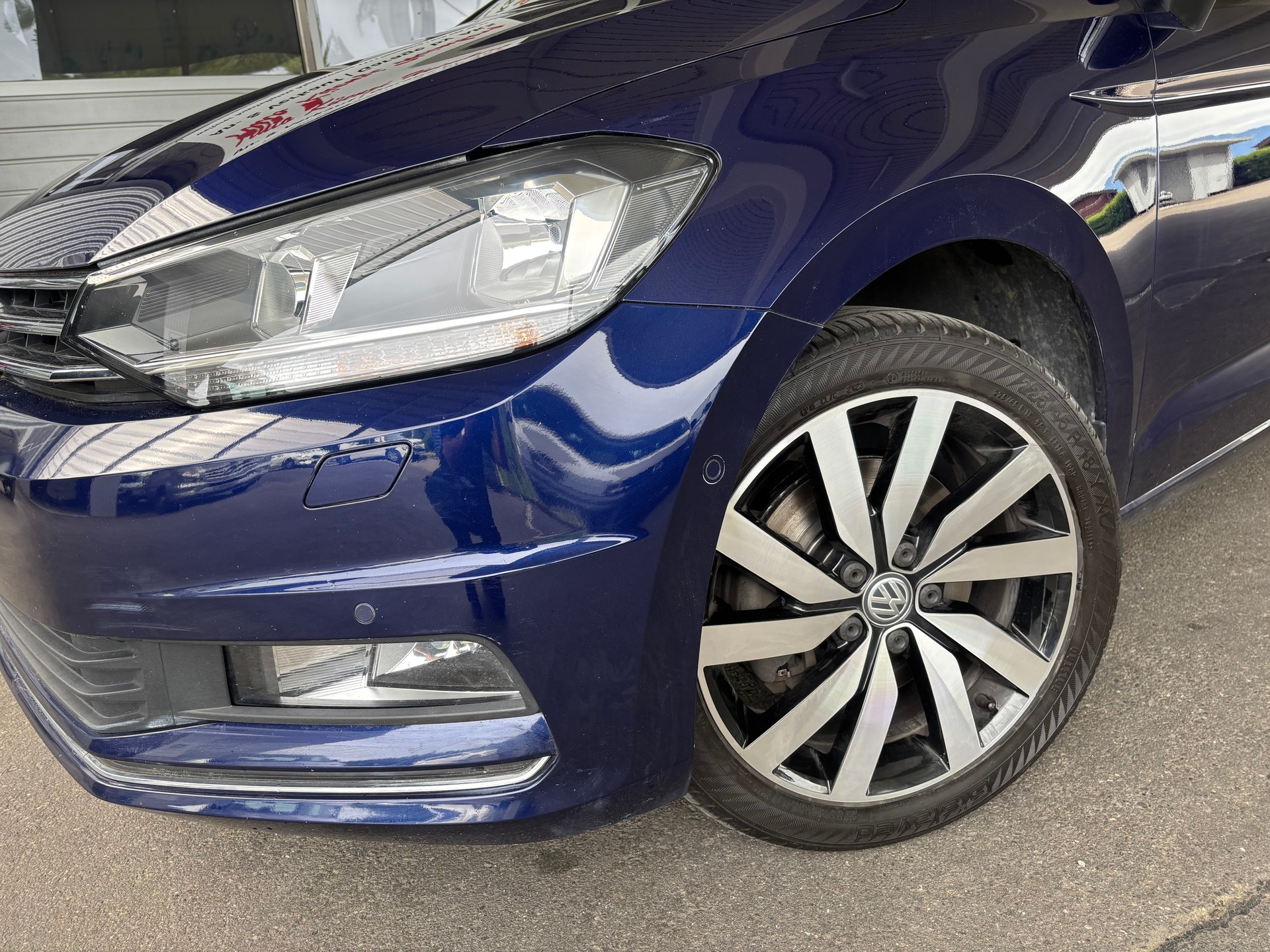 VW Touran 1.4 TSI BlueMotion Highline DSG 7.Sitze-image-10