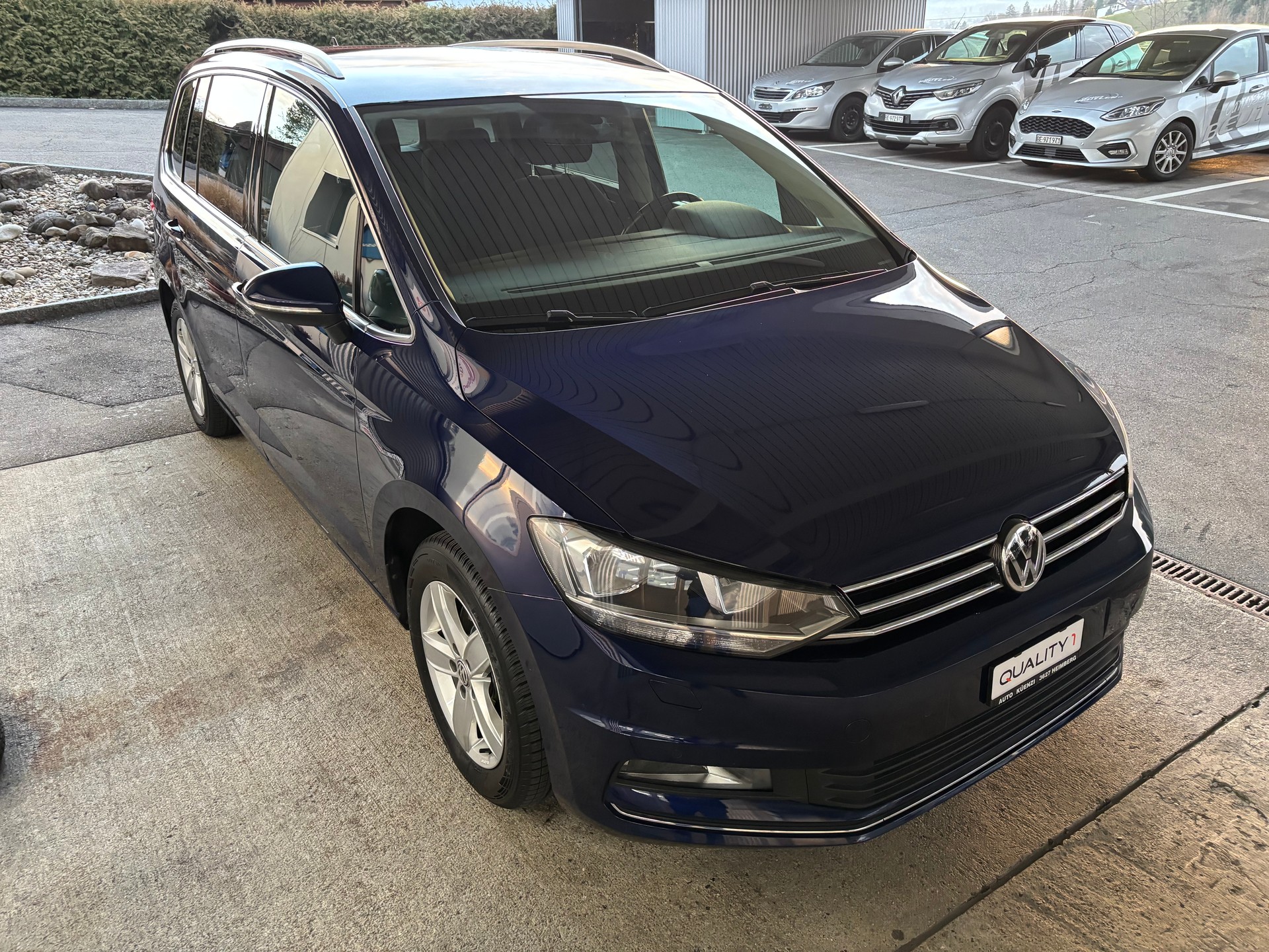 VW Touran 1.4 TSI BlueMotion Highline DSG 7.Sitze-showroom-element-1