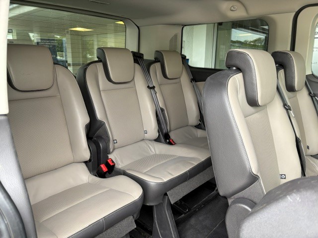 FORD Tourneo Custom 310 L1H1 Titanium-image-9