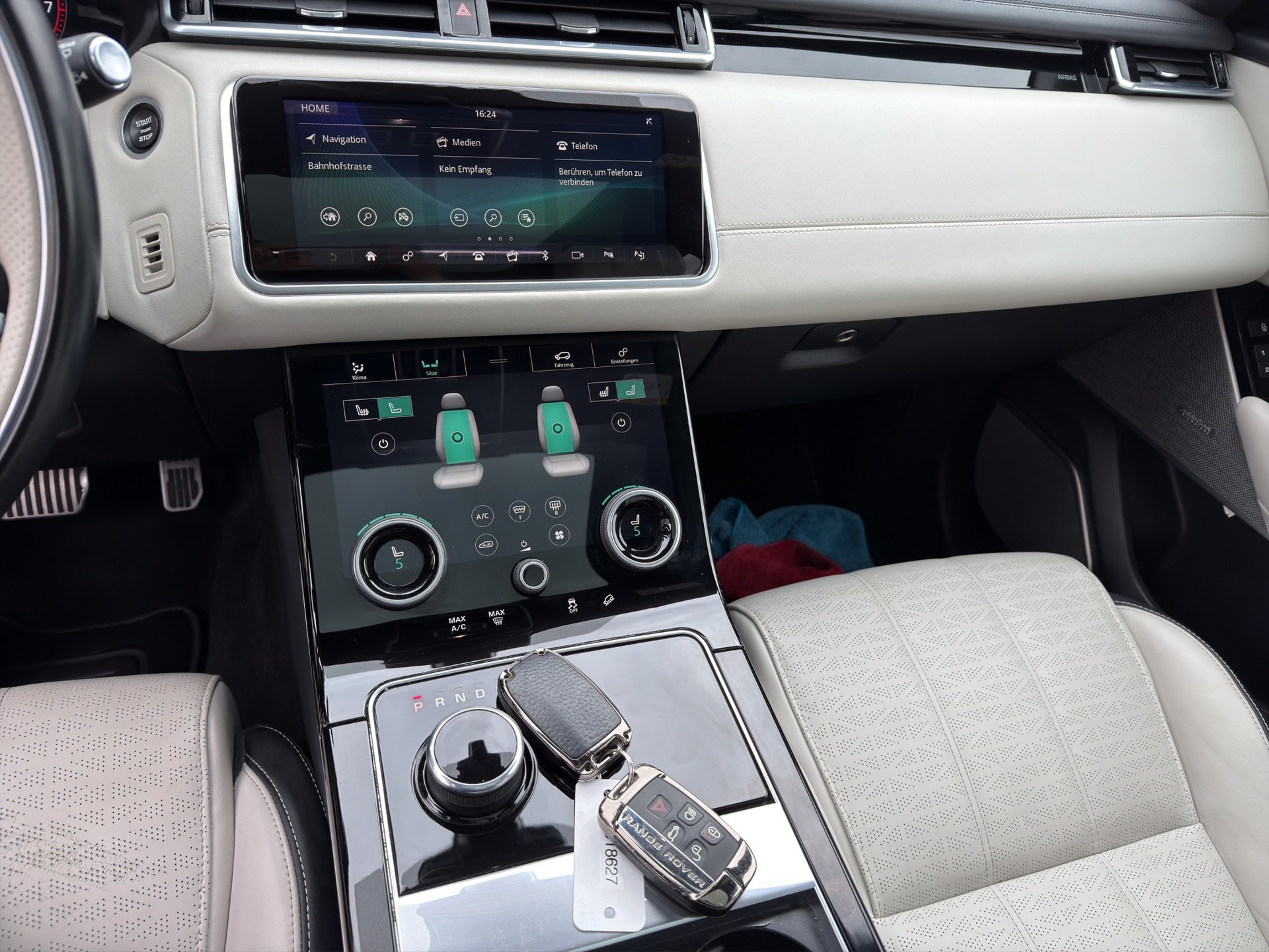 LAND ROVER Range Rover Velar R-Dynamic P 380 PS Automatic First Edition-image-14