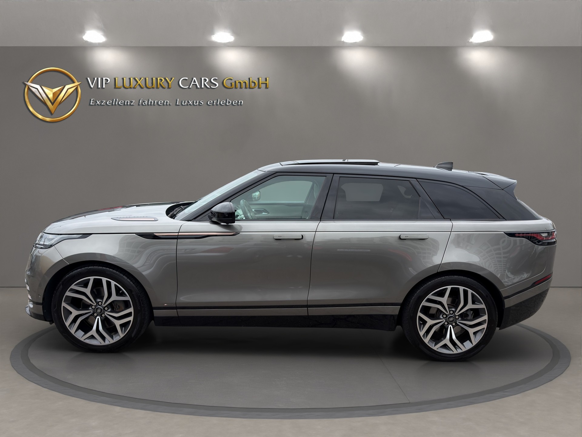 LAND ROVER Range Rover Velar R-Dynamic P 380 PS Automatic First Edition-image-7