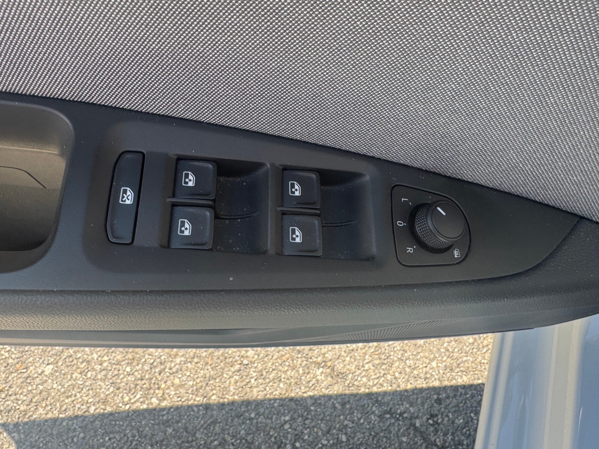 SEAT Leon 1.5 TSI EVO SWISS FR DSG-image-6
