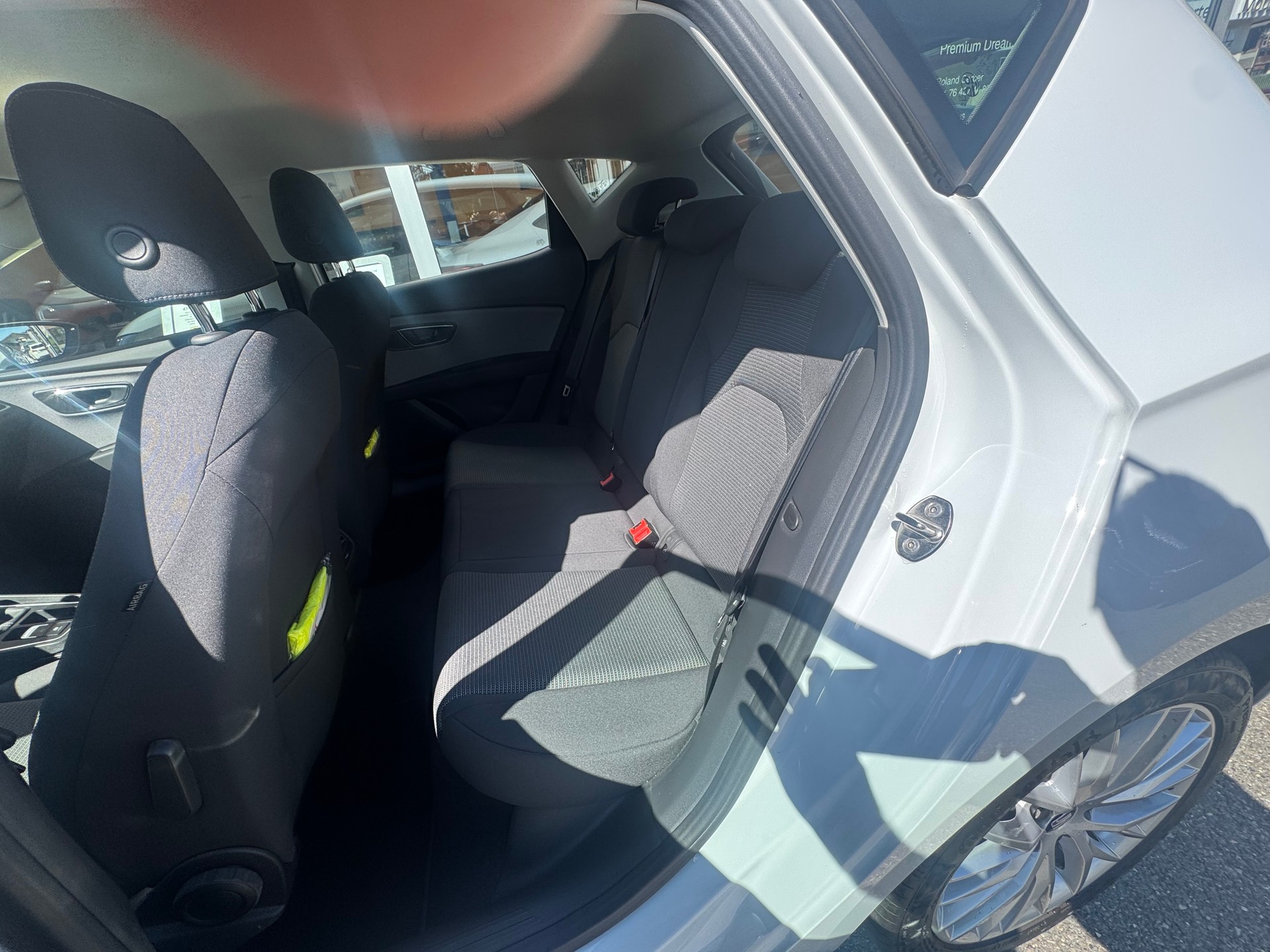 SEAT Leon 1.5 TSI EVO SWISS FR DSG-image-12