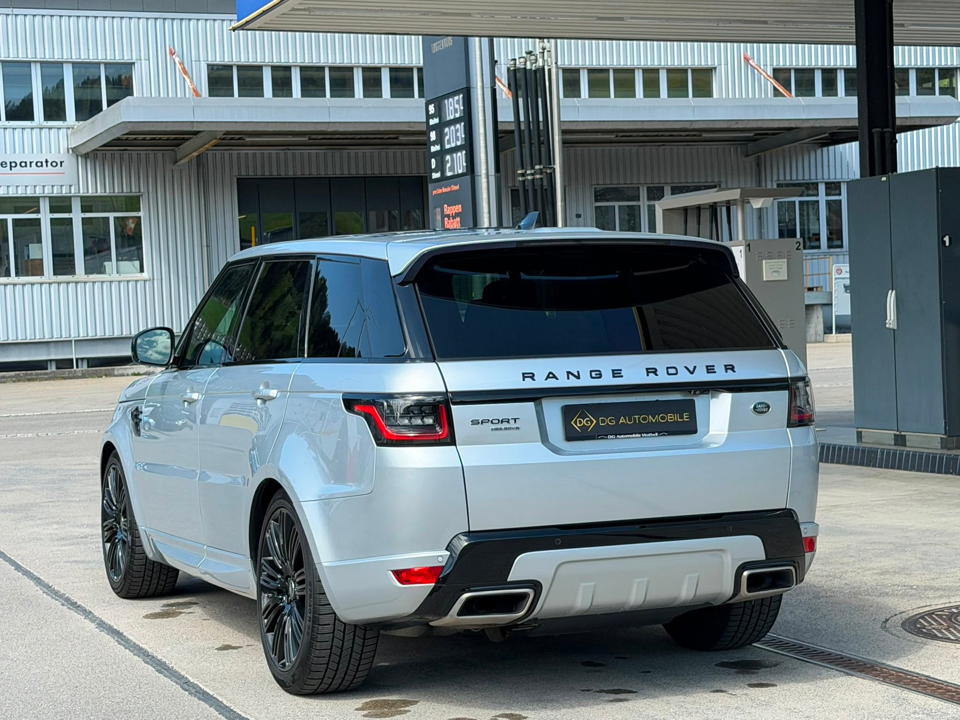LAND ROVER Range Rover Sport 3.0 SDV6 HSE Dynamic Au *CH-Fahrzeug**Panoramadach**Top Zustand**Top Ausstattung*tomatic-image-4