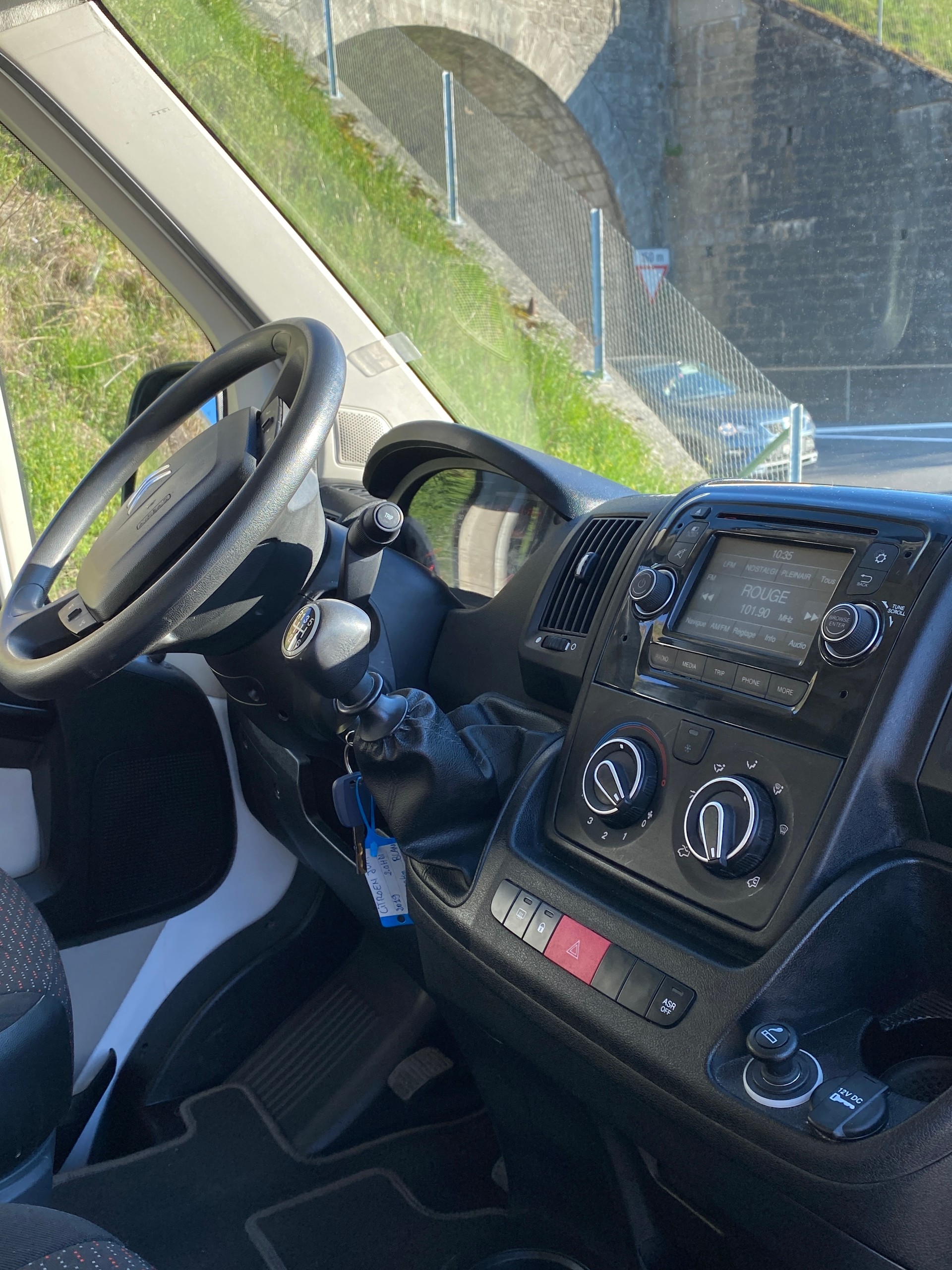 CITROEN Jumper 35+ 2.0 BlueHDi 160 Attraction L4H3-image-9