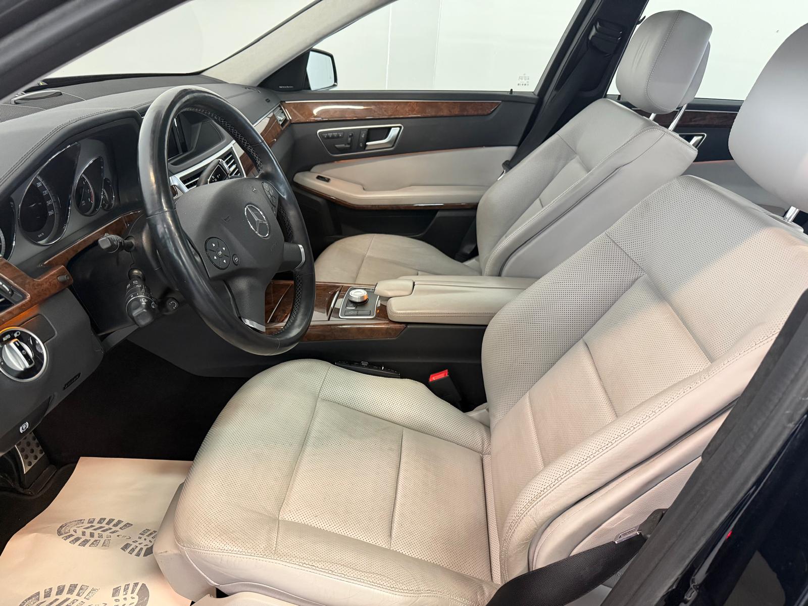 MERCEDES-BENZ E 500 CGI Avantgarde 4Matic 7G-Tronic AMG Line-image-12