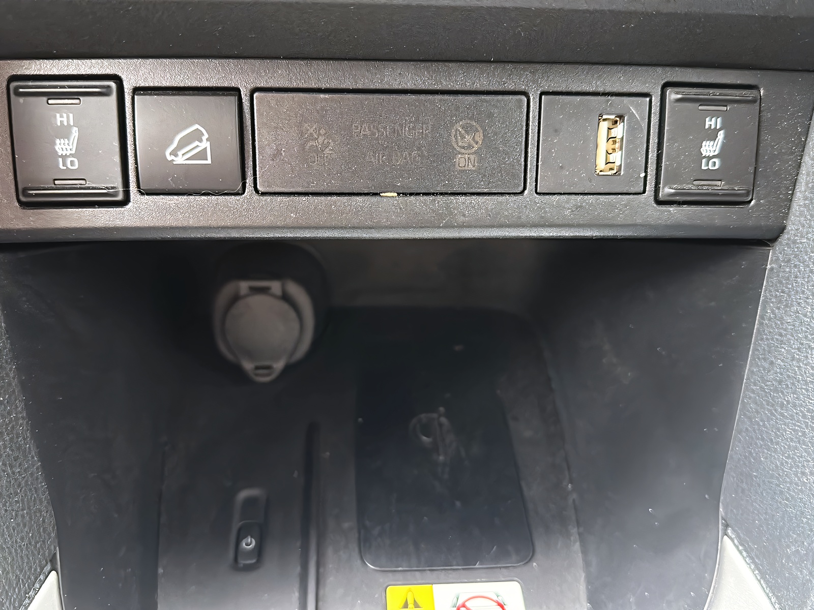 TOYOTA Yaris Cross 1.5 Trend e-CVT AWDi-image-9