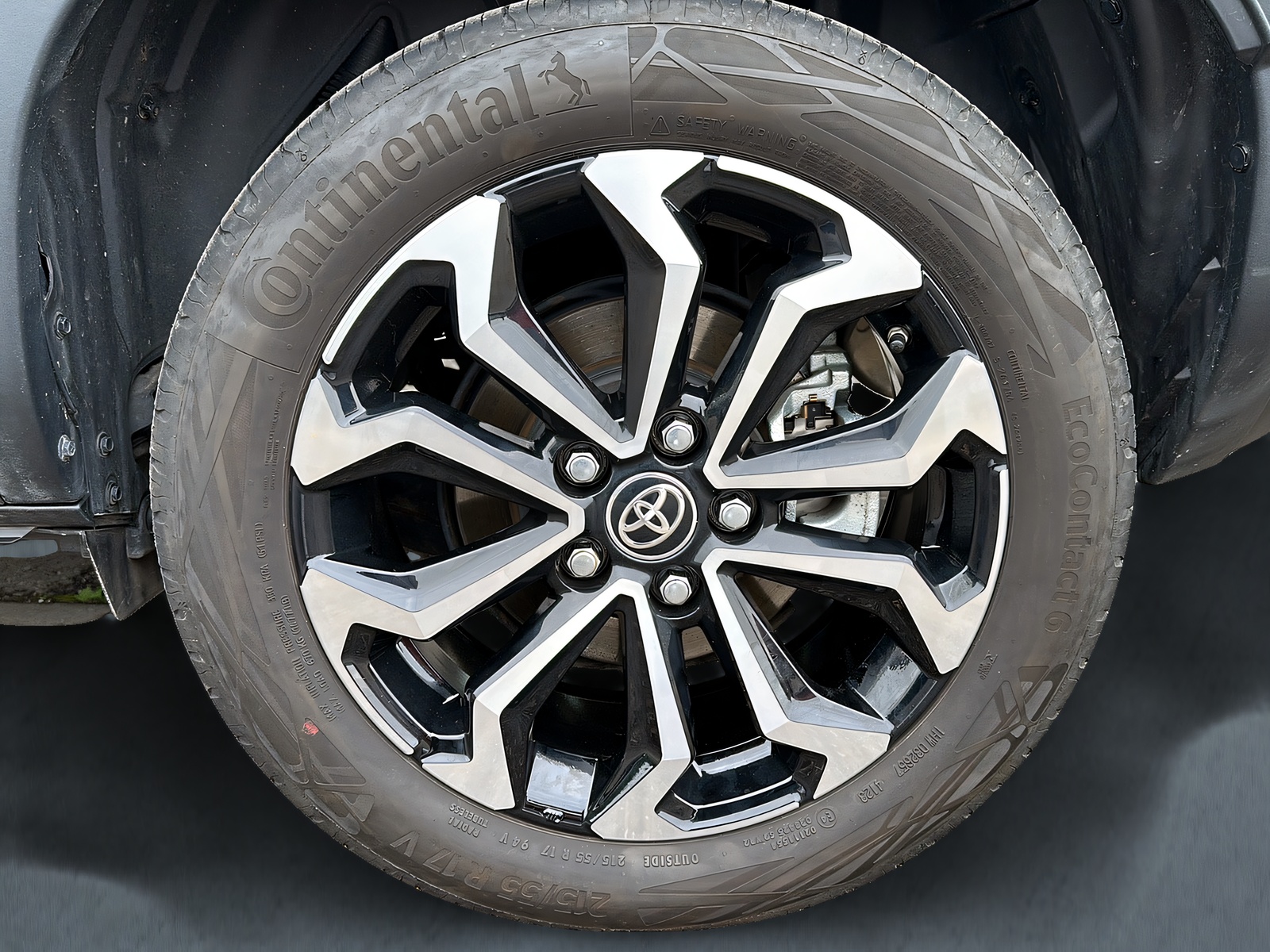 TOYOTA Yaris Cross 1.5 Trend e-CVT AWDi-image-14