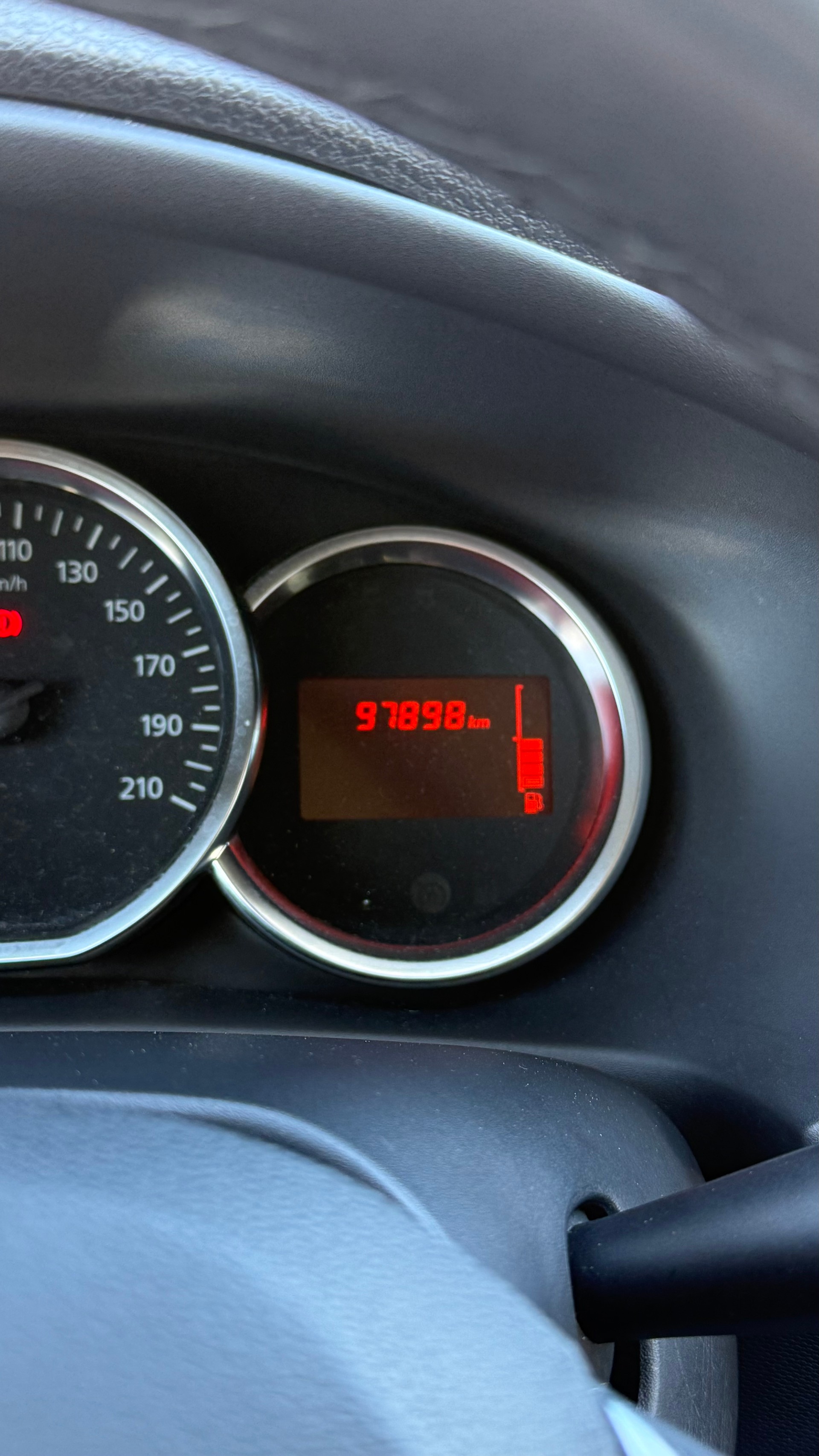 DACIA Sandero TCe 90 Comfort-image-9