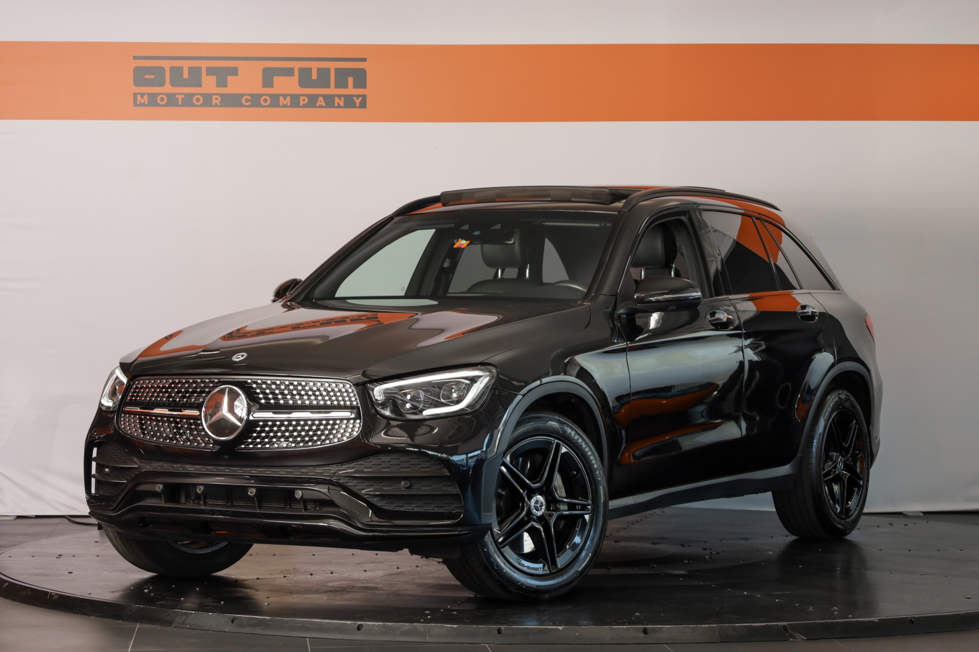 MERCEDES-BENZ GLC 200 AMG Line 4Matic 9G-Tronic