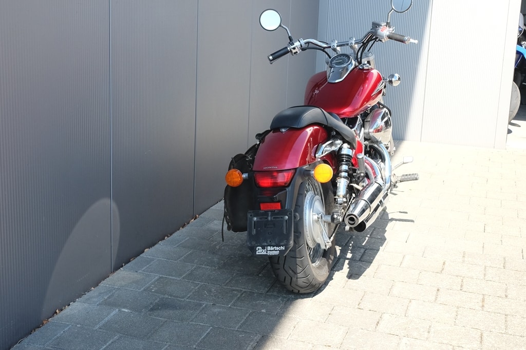 HONDA VT750C-image-1