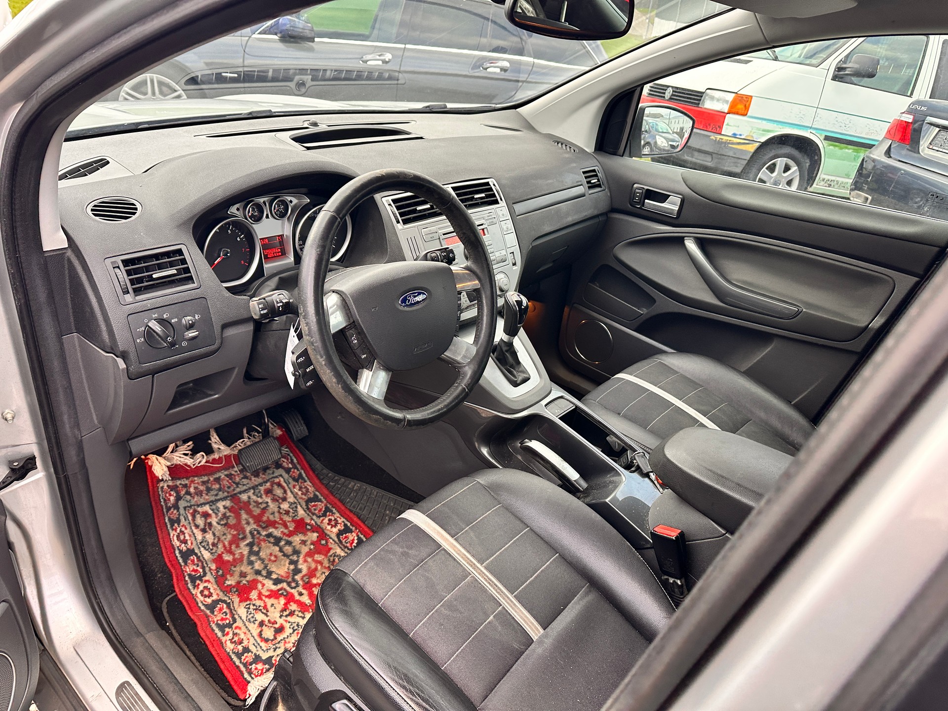 FORD Kuga 2.5 Turbo Titanium 4WD Automatic-image-9
