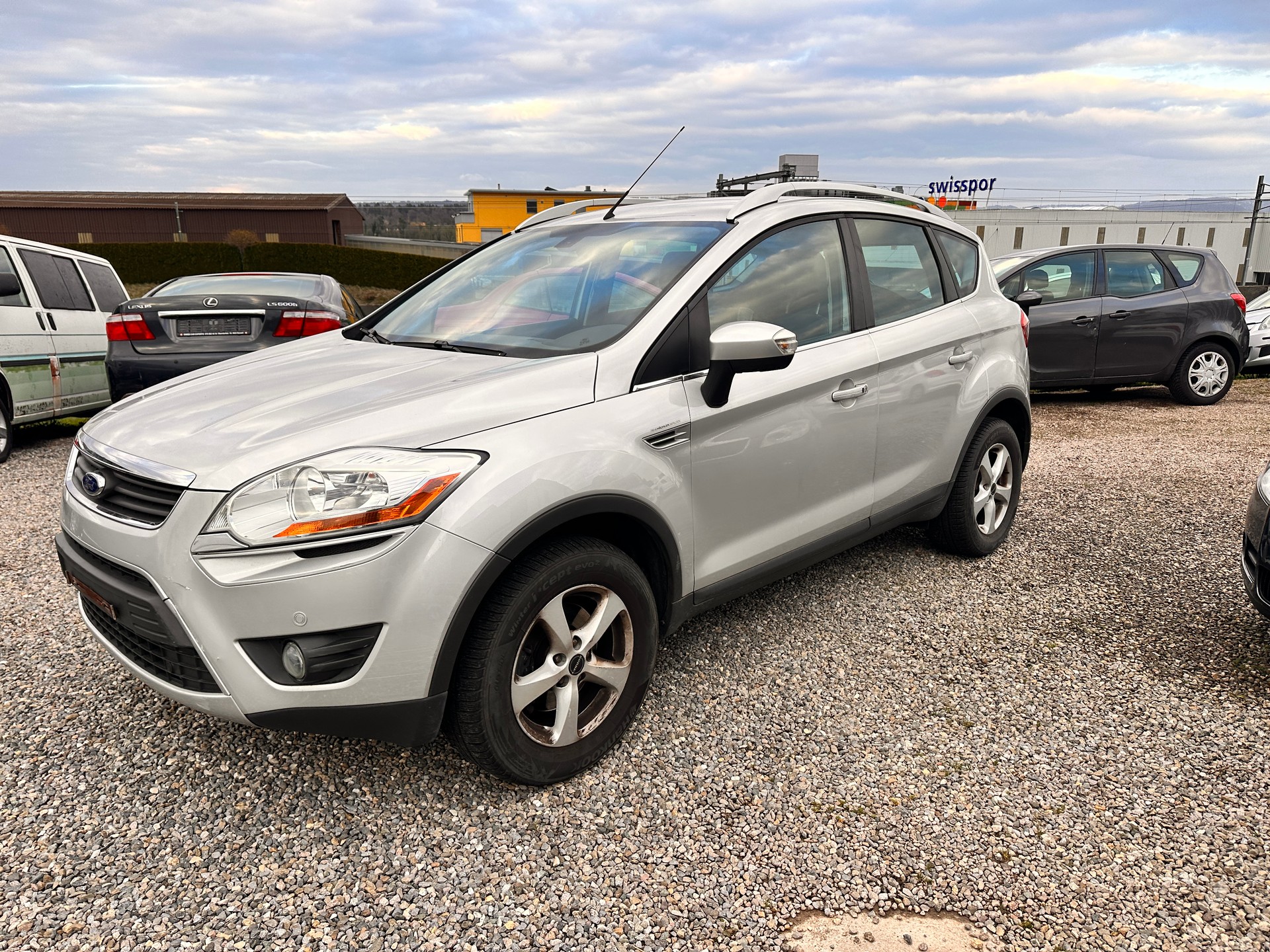 FORD Kuga 2.5 Turbo Titanium 4WD Automatic-image-4