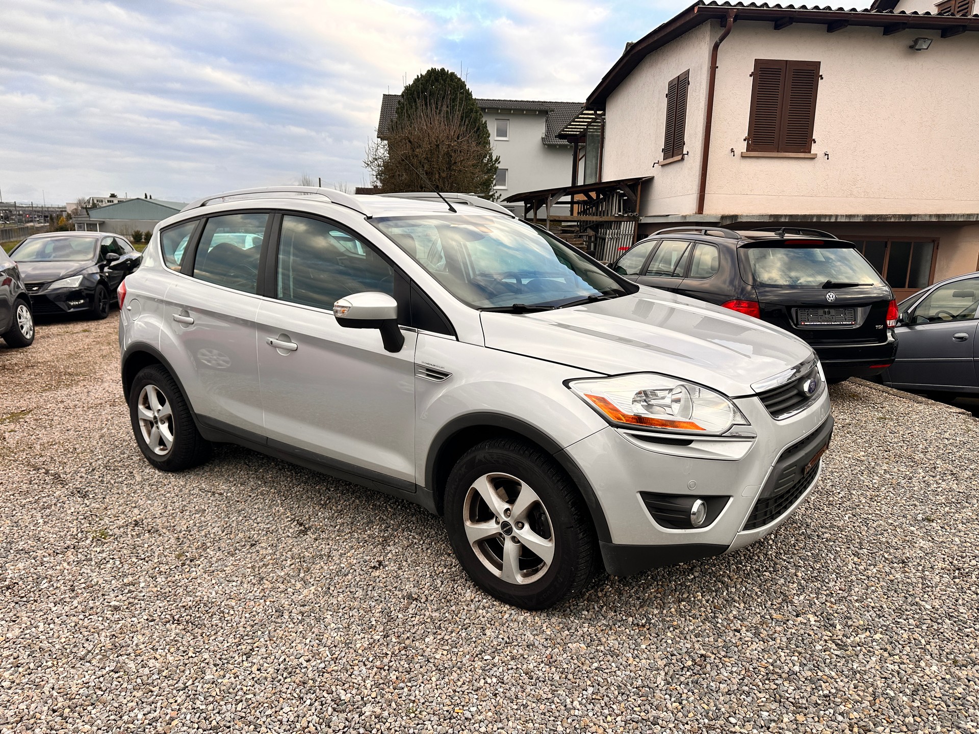 FORD Kuga 2.5 Turbo Titanium 4WD Automatic
