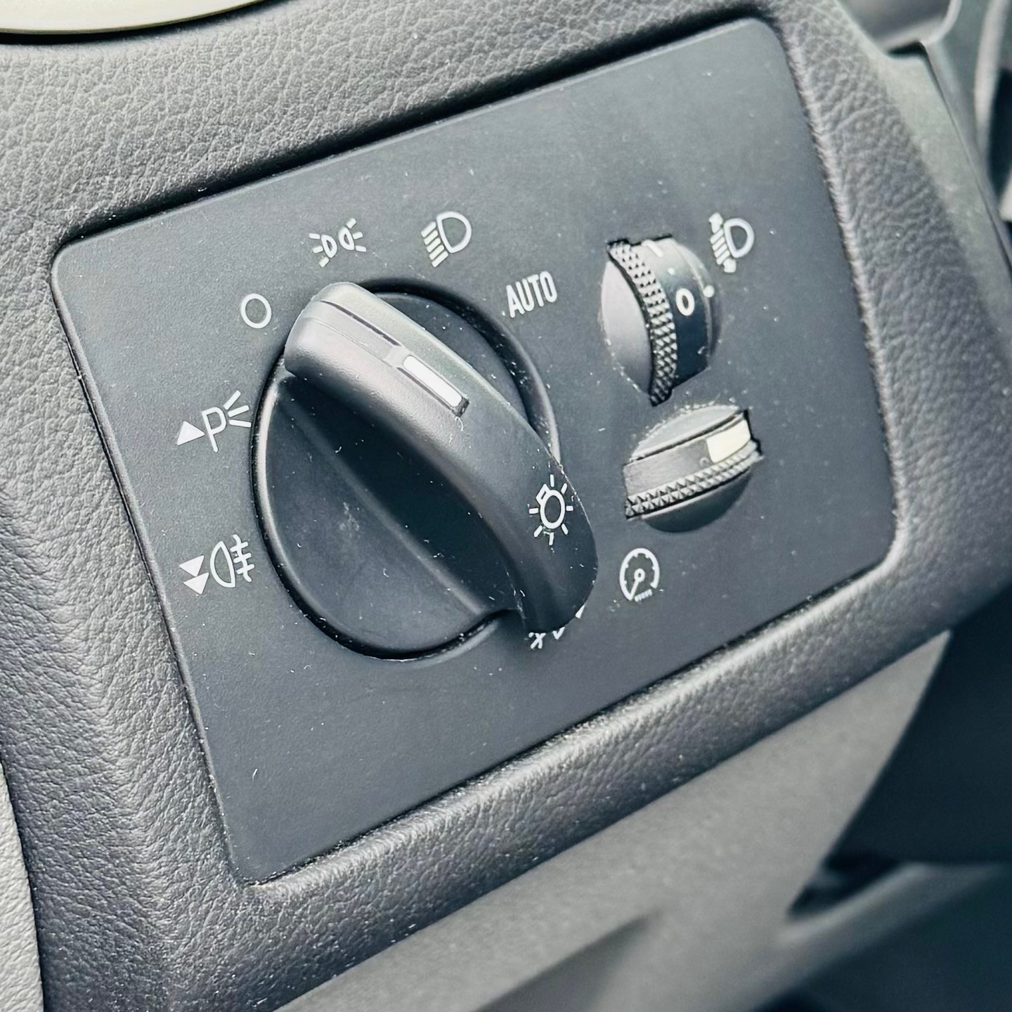FORD Focus 1.6i Carving Automatic-image-4