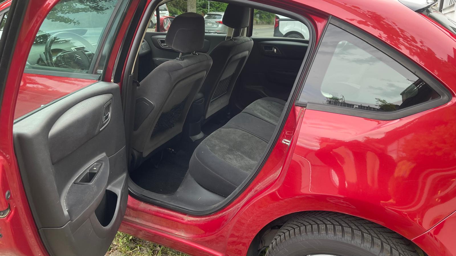 CITROEN C4-image-8