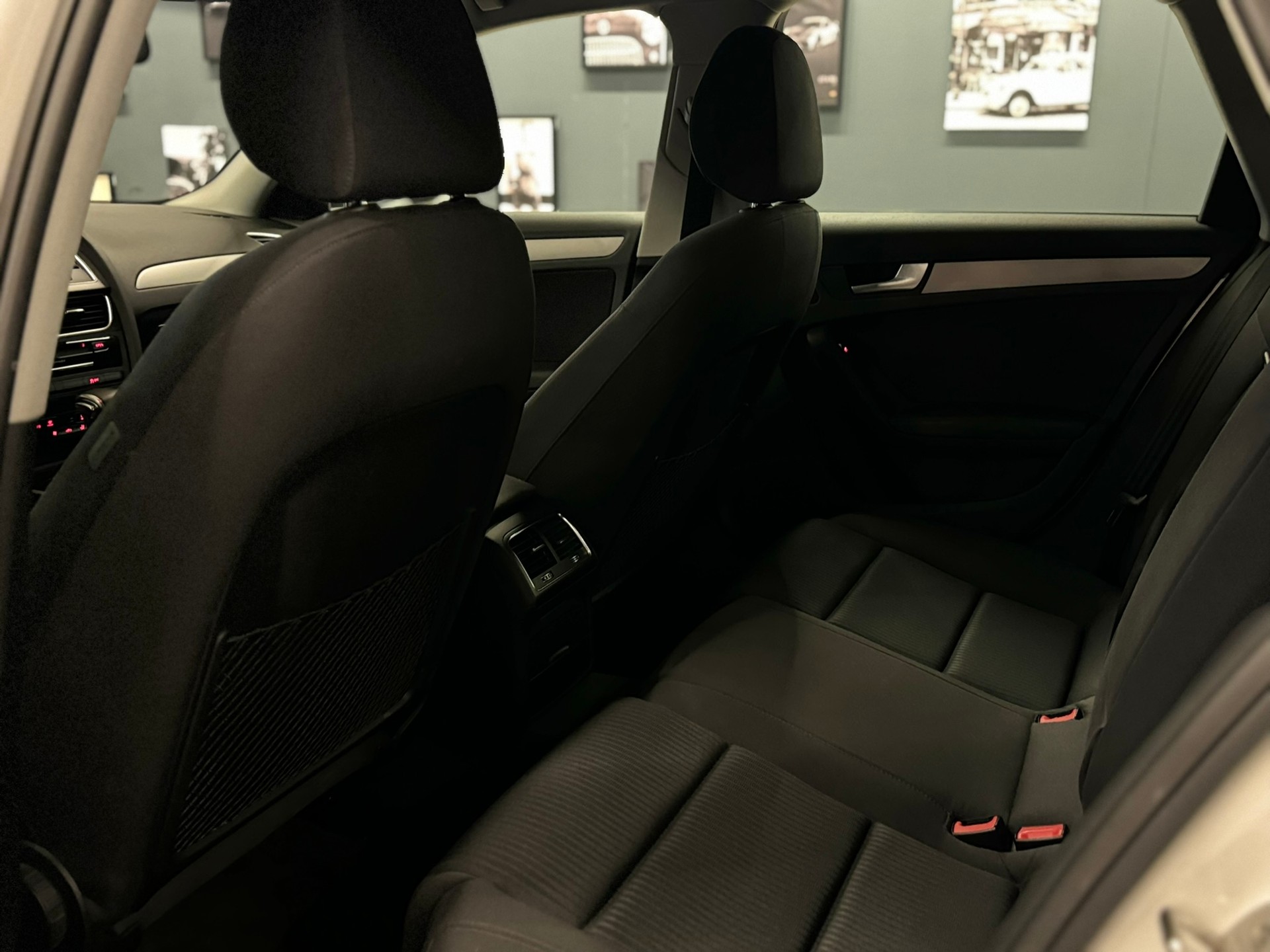 AUDI A4 Avant 1.8 TFSI multitronic-image-13