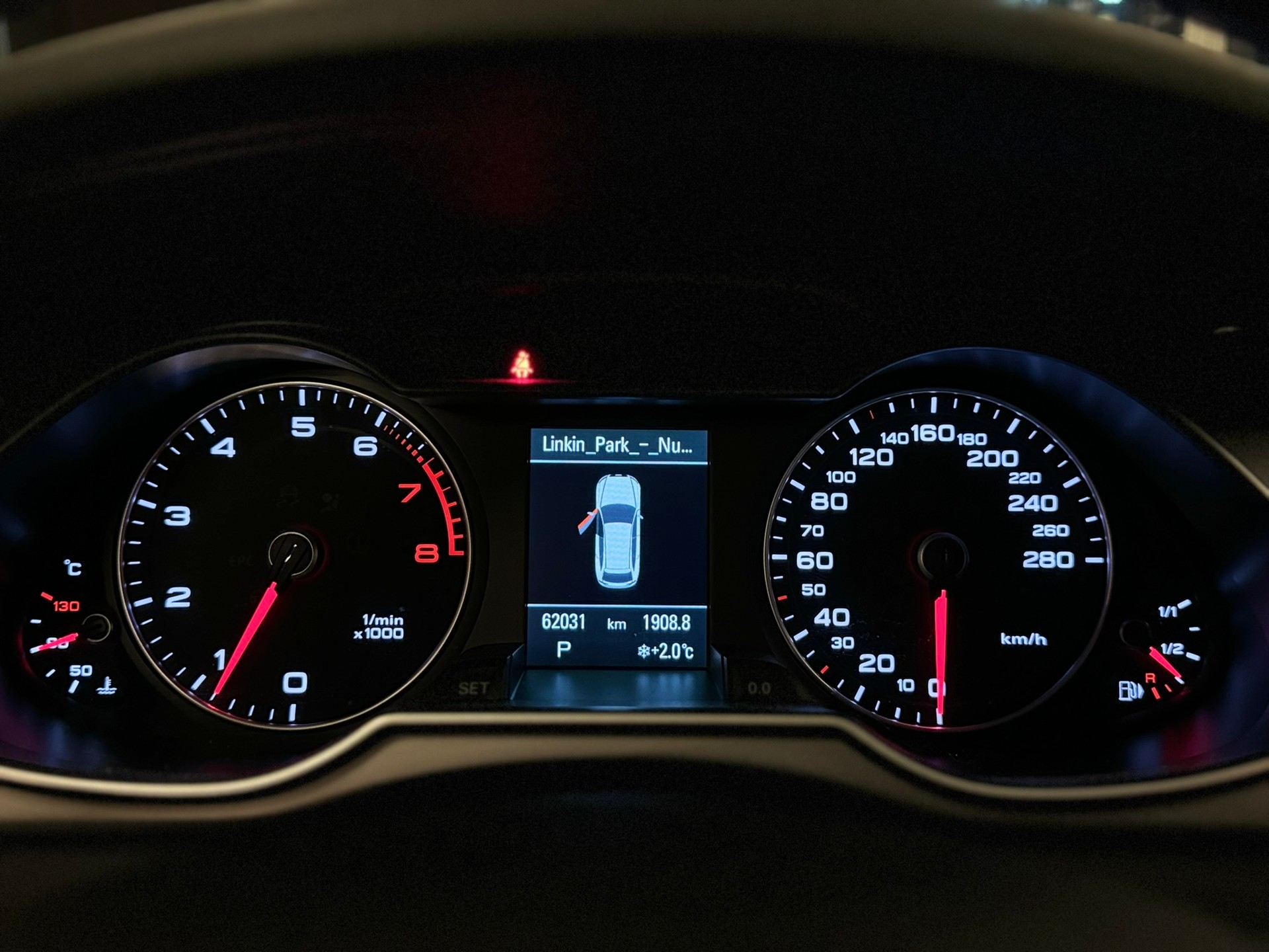 AUDI A4 Avant 1.8 TFSI multitronic-image-19