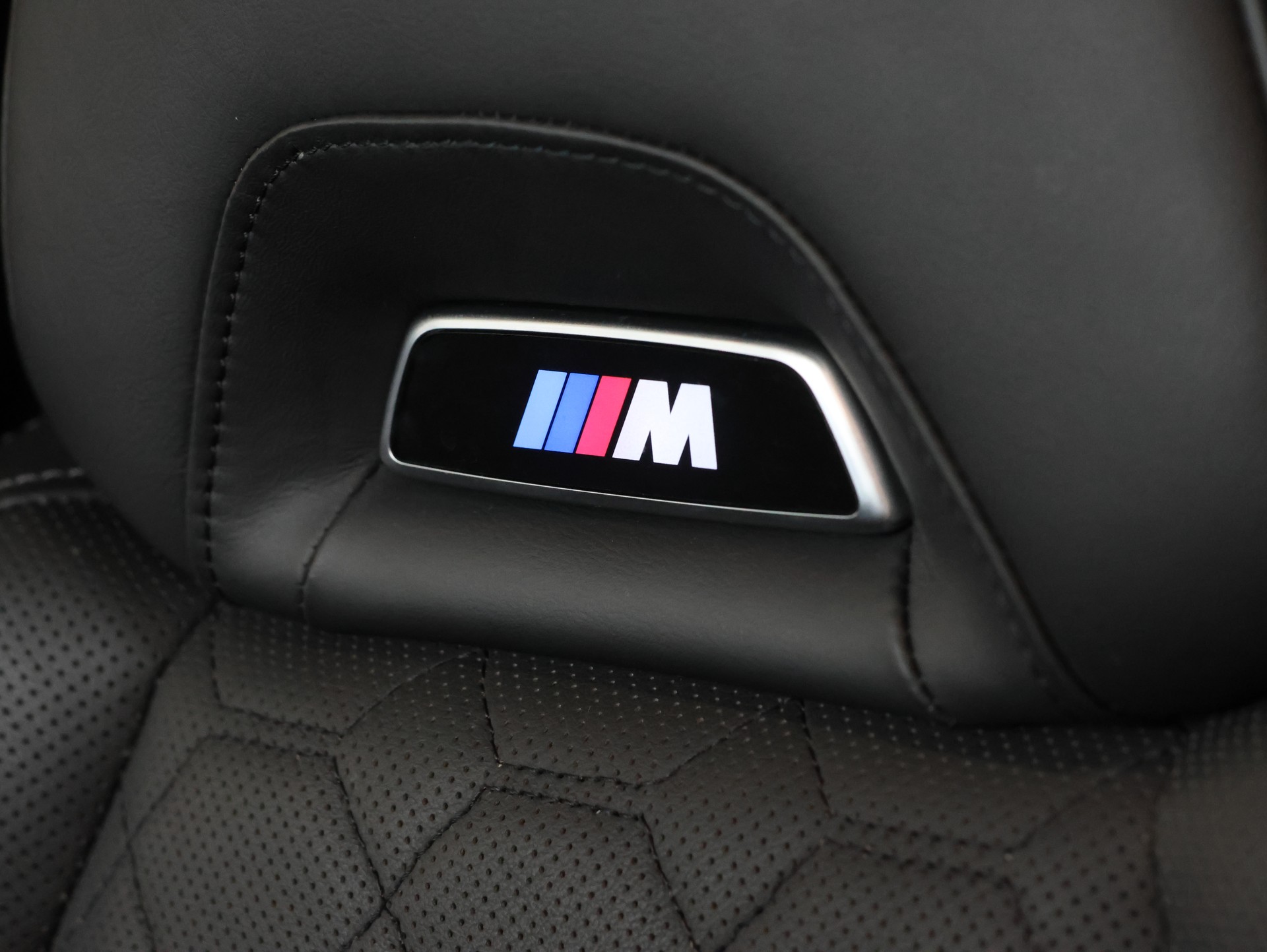 BMW X3 xDrive M Competition Steptronic *Carbon Lenkrad*Panorama*Harman/Kardon*Ambientebeleuchtung*-image-25