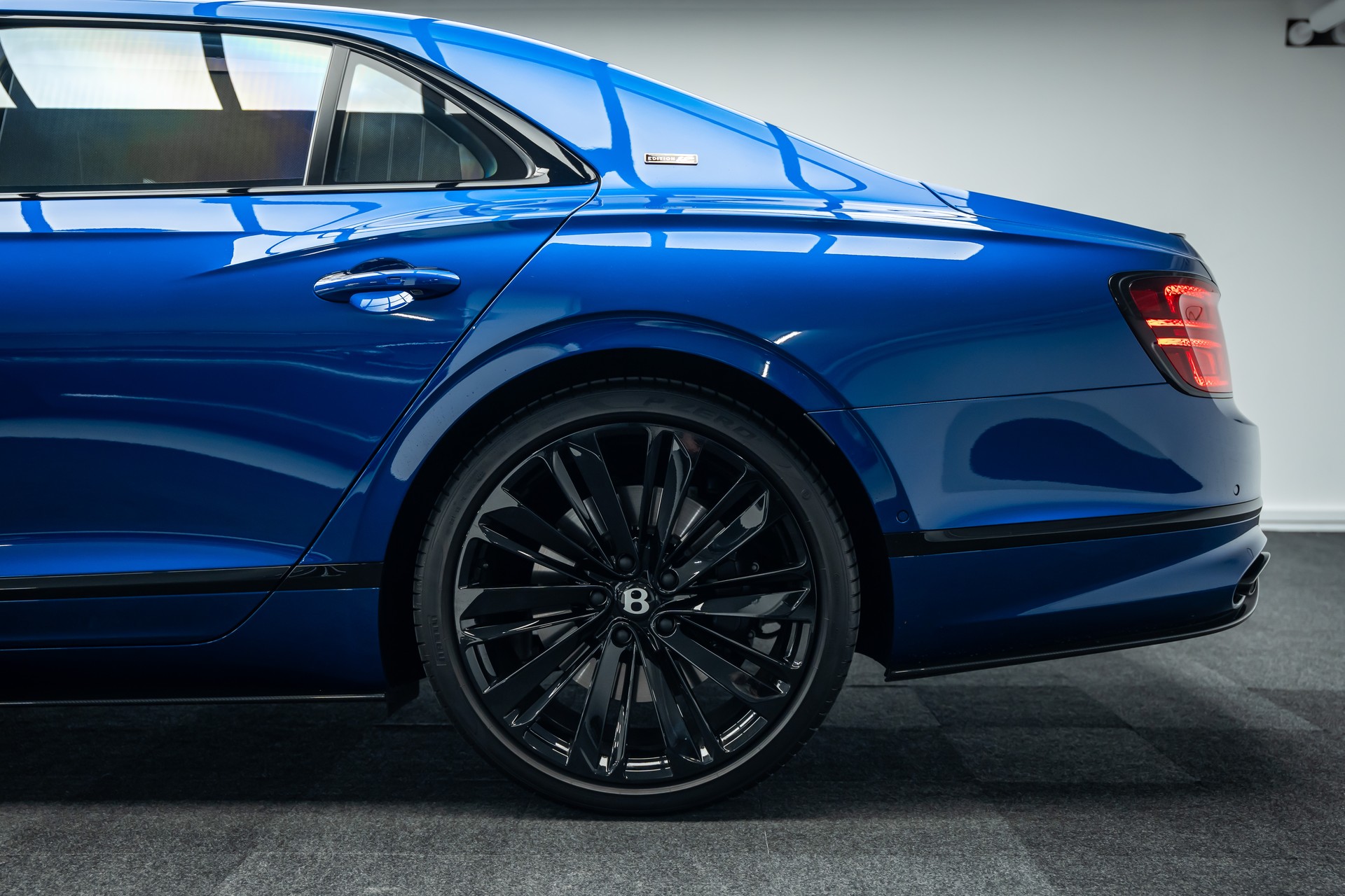 BENTLEY * FLYING SPUR 6.0 W12 SPEED * EDITION 12 * 1 OF 120 * LEASING AB 1105.- *-showroom-element-2