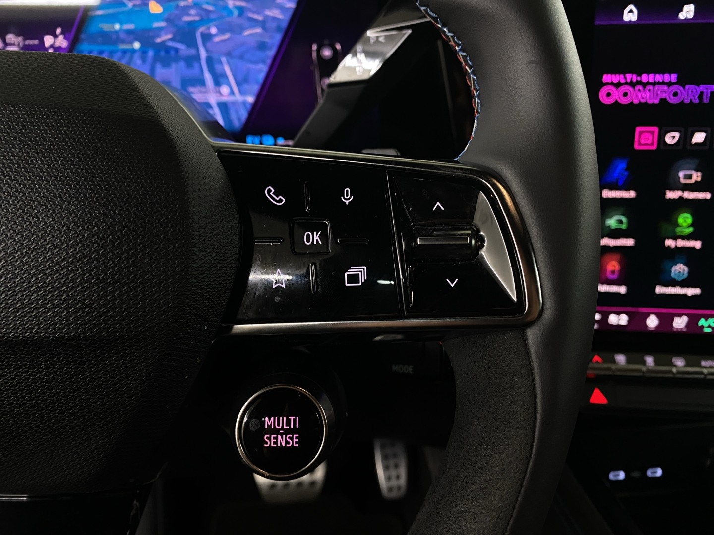 RENAULT Rafale 1.2 E-Tech Hybrid 200 Esprit Alpine-image-15