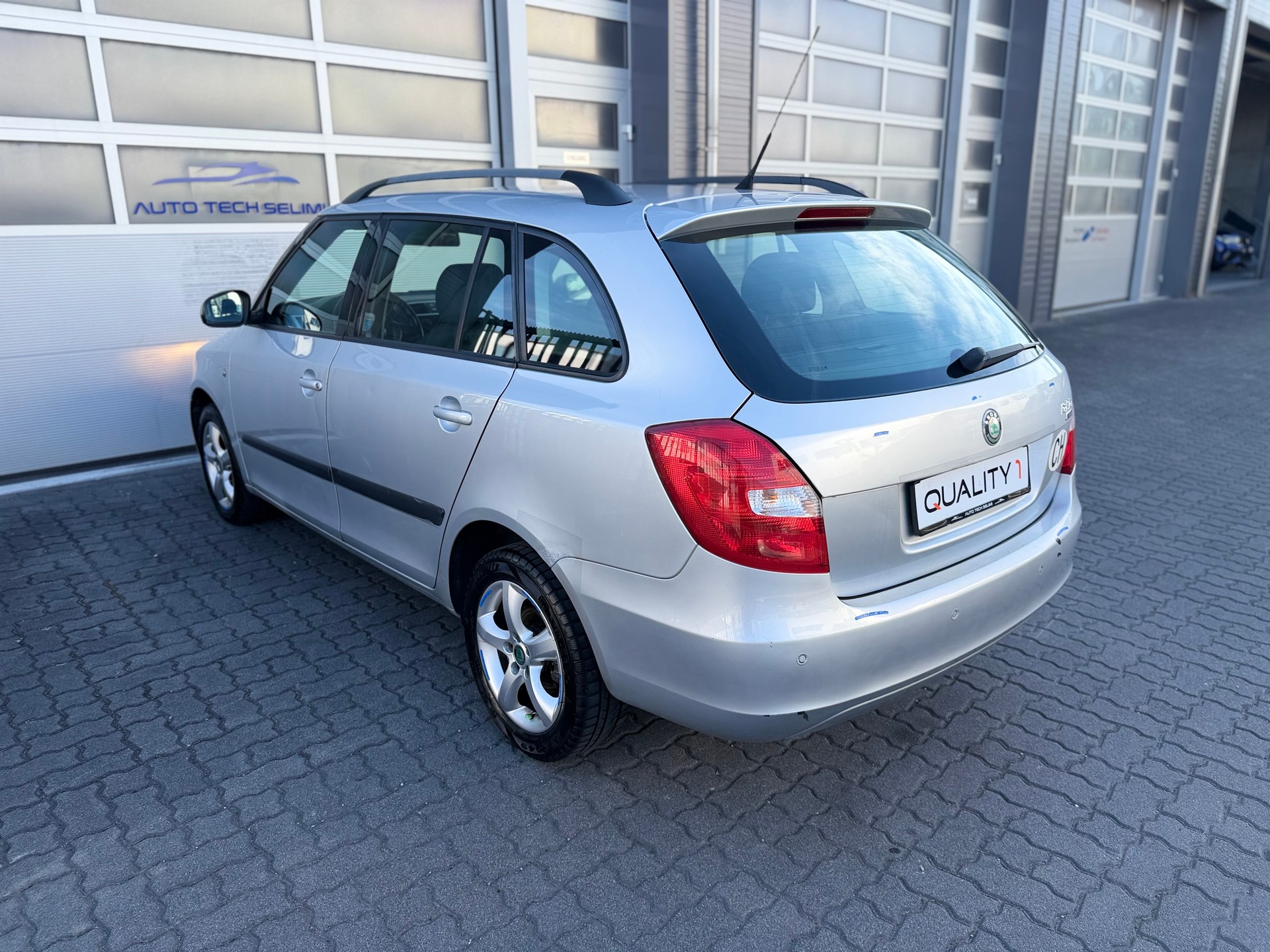 SKODA Fabia 1.9 TDI Ambiente-image-6