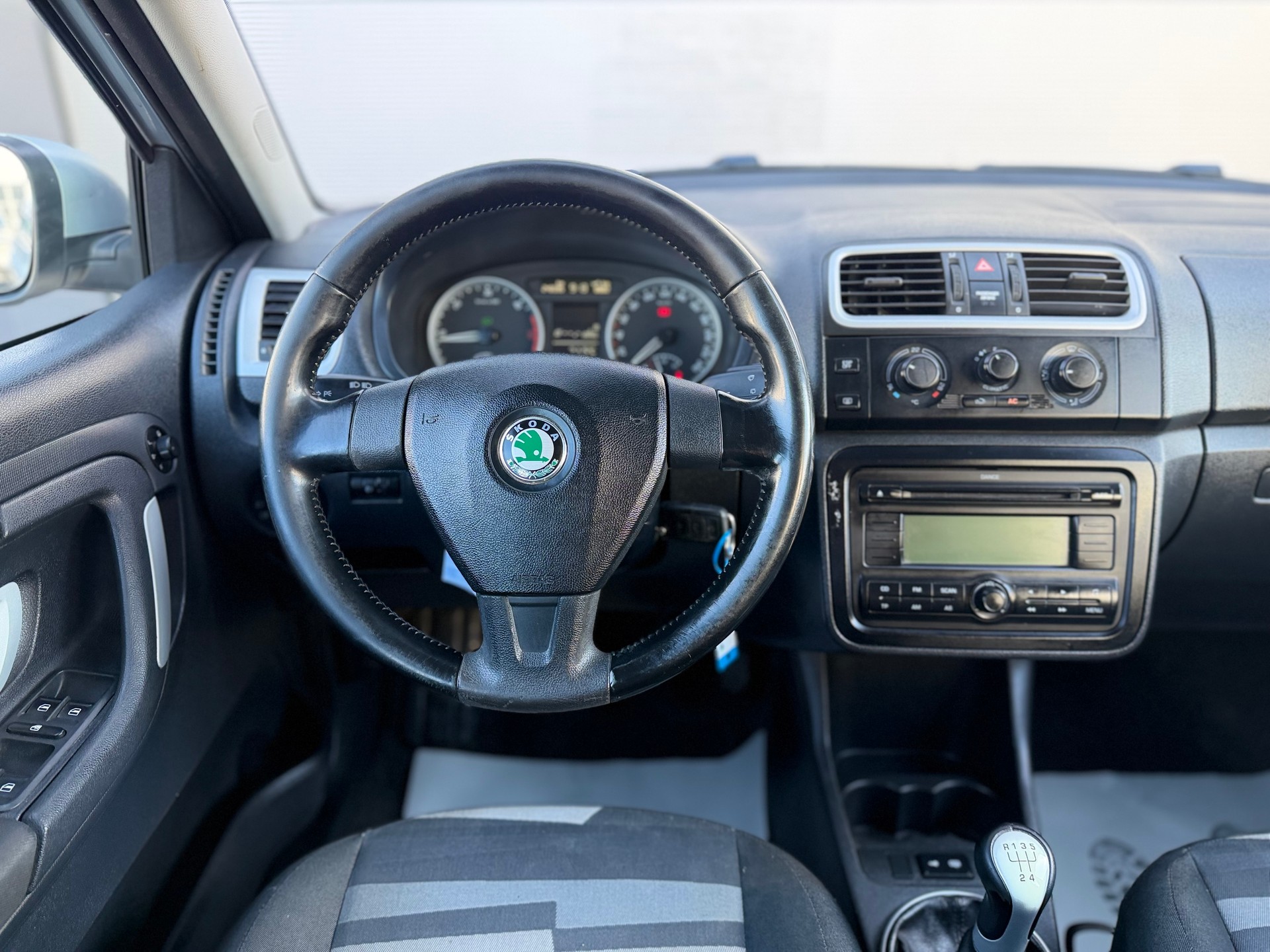 SKODA Fabia 1.9 TDI Ambiente-image-9
