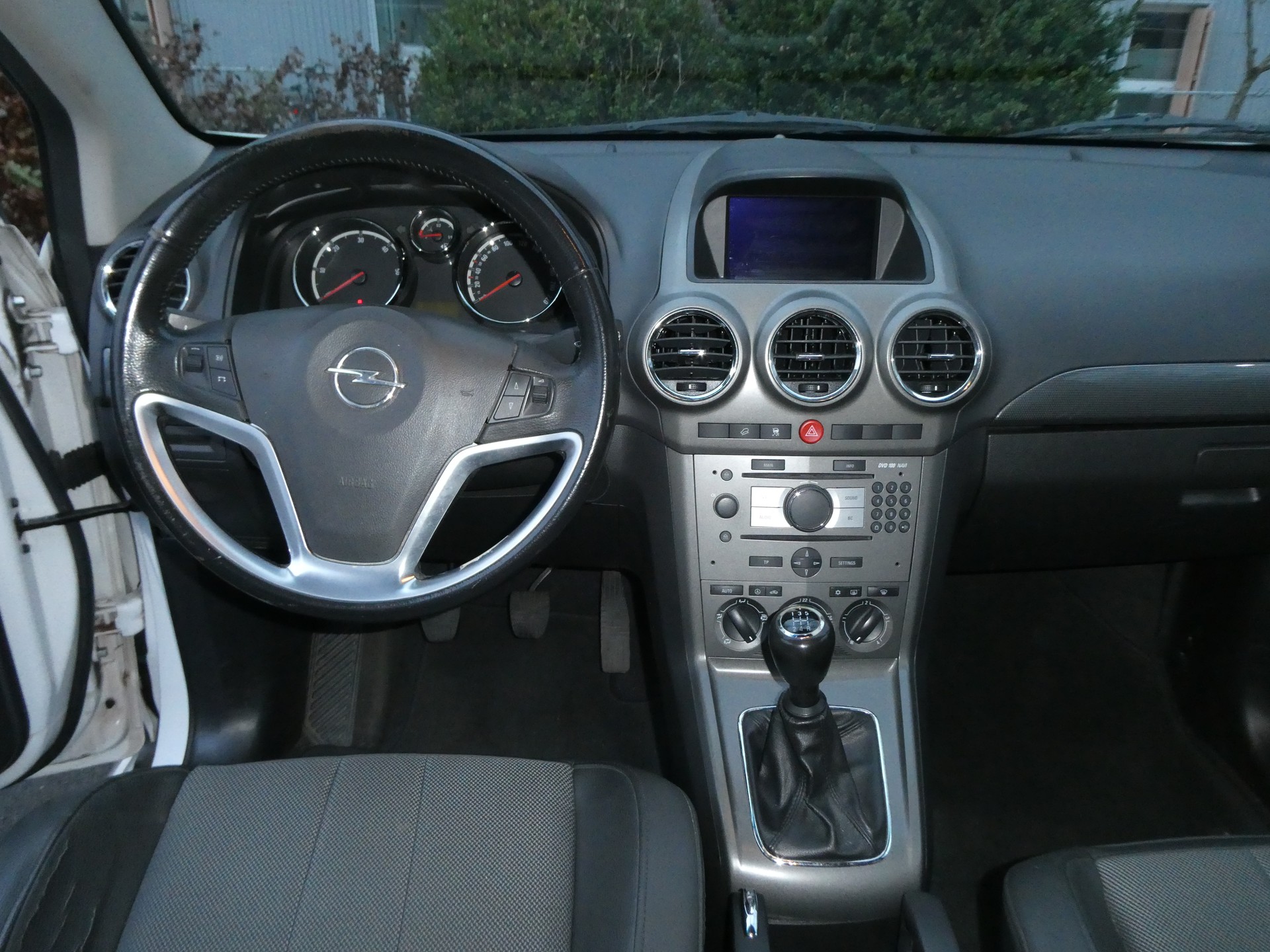 OPEL Antara 2.0 CDTi Enjoy 4WD-image-11
