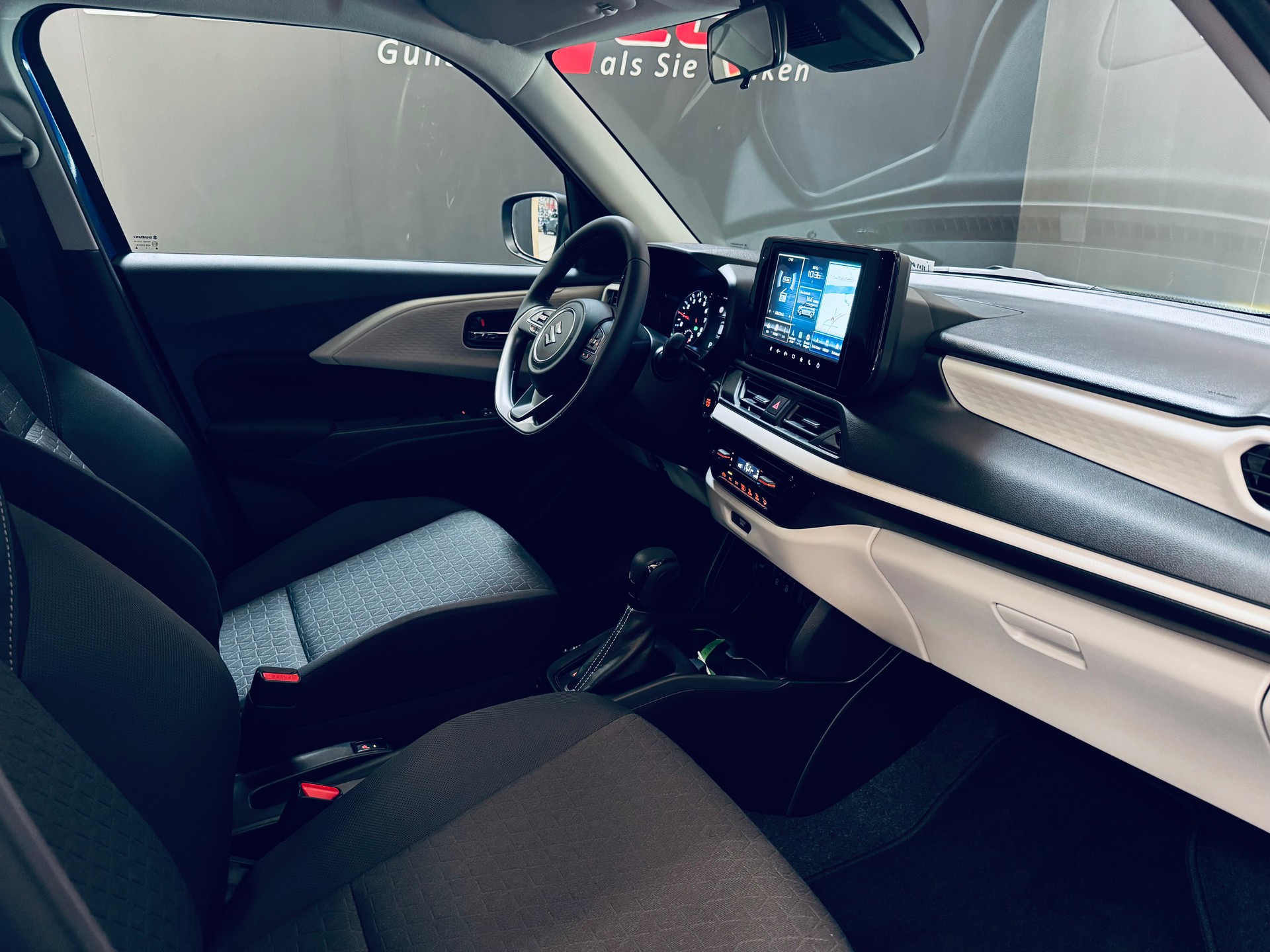 SUZUKI Swift 1.2 Compact Top Hybrid CVT-image-16