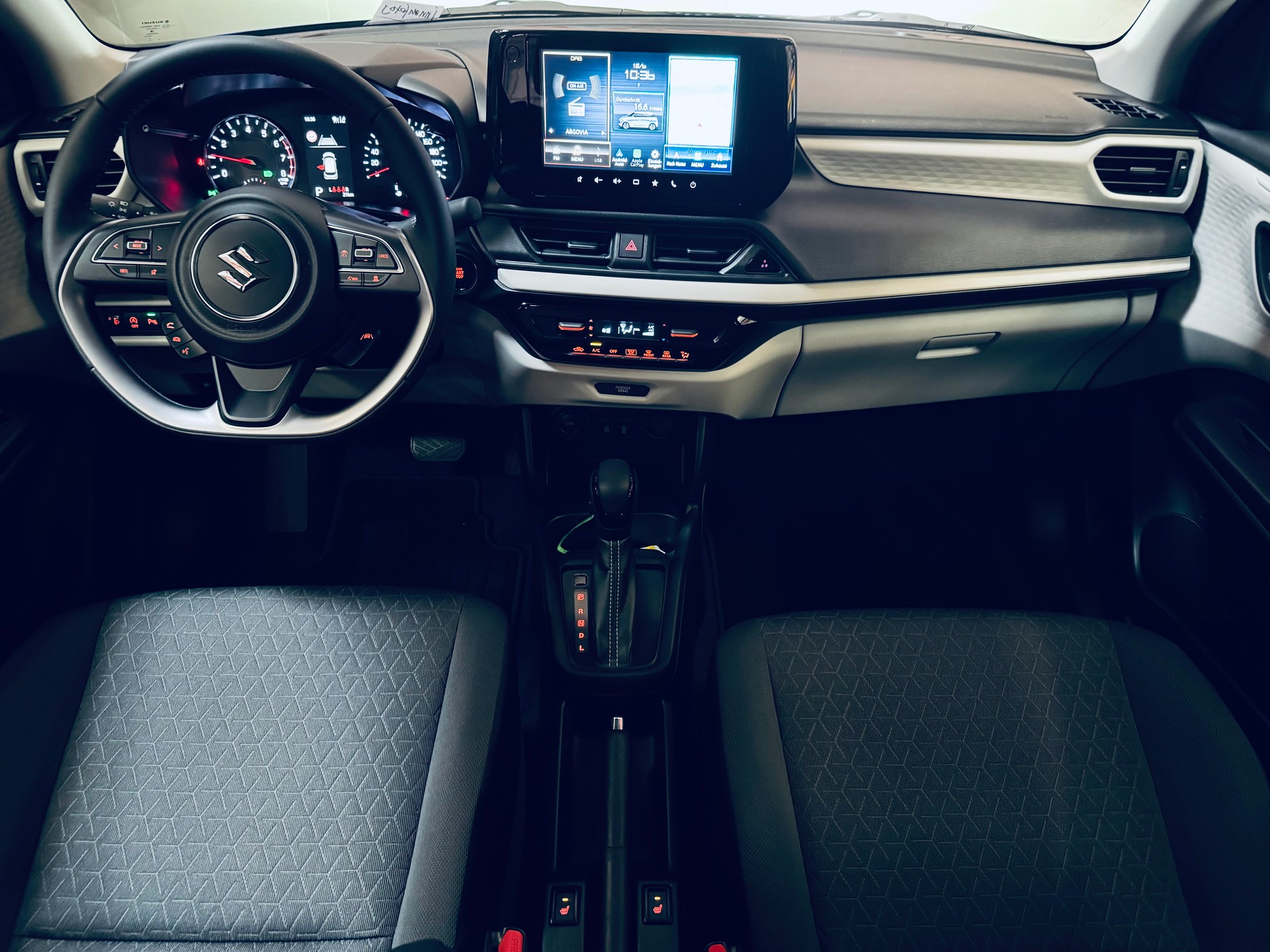 SUZUKI Swift 1.2 Compact Top Hybrid CVT-image-13