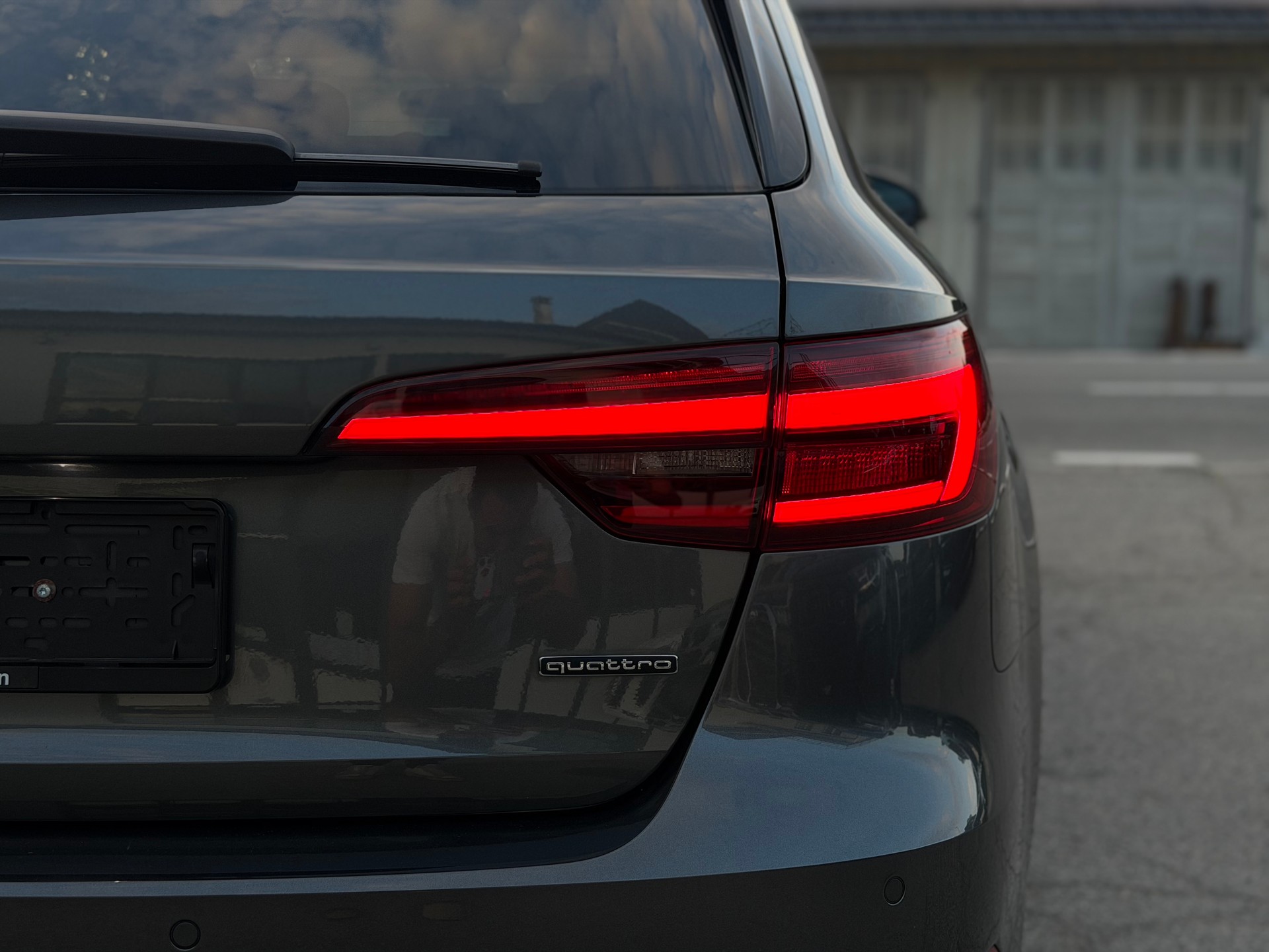 AUDI A4 Avant 2.0 TFSI Sport quattro S-tronic-image-6