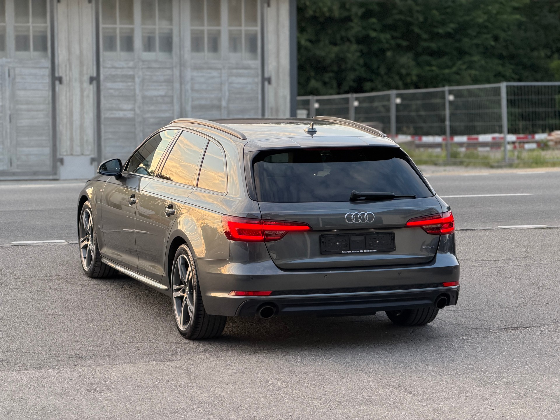 AUDI A4 Avant 2.0 TFSI Sport quattro S-tronic-image-5