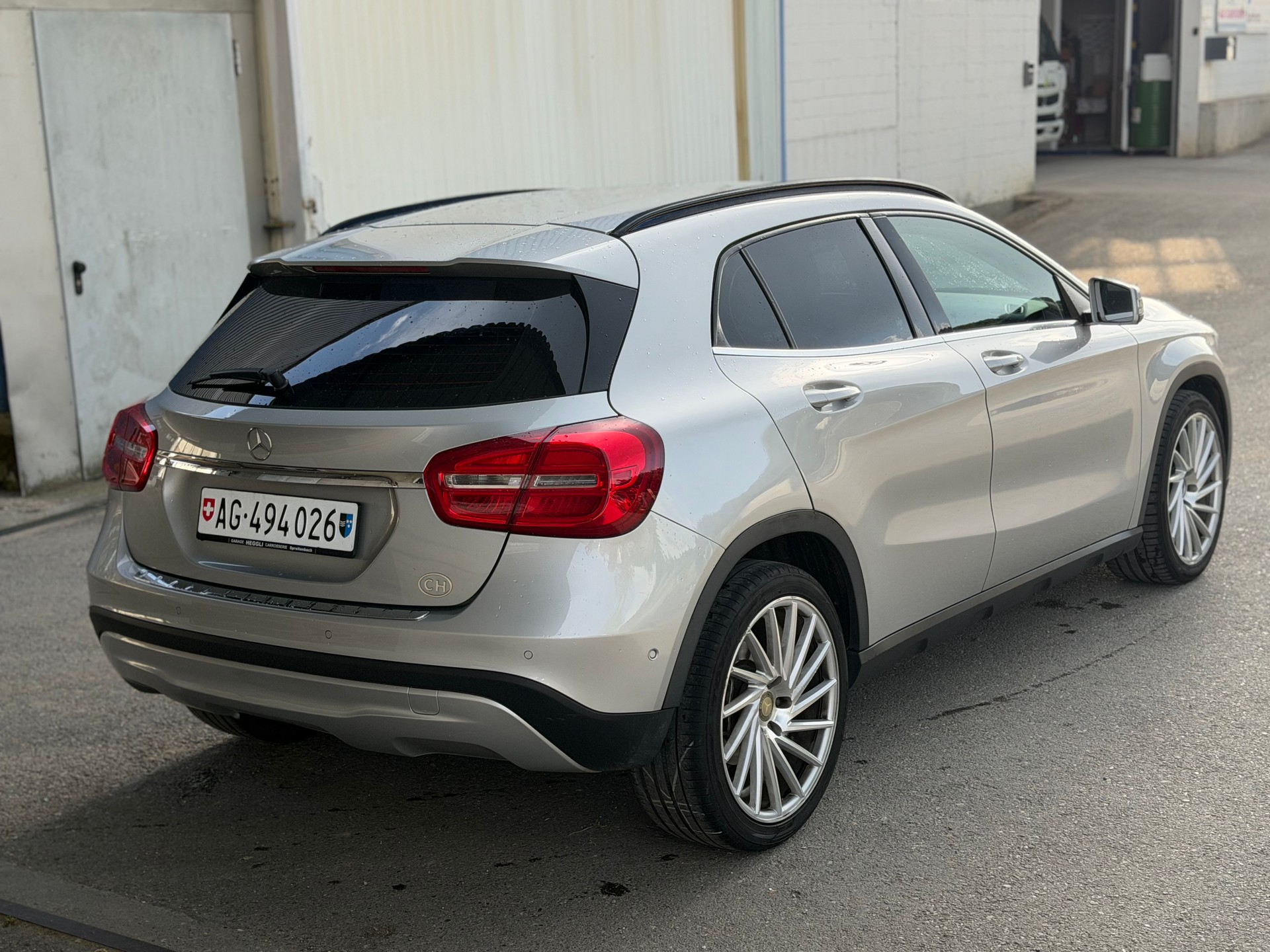 MERCEDES-BENZ GLA 200 CDI Urban 7G-DCT-image-3