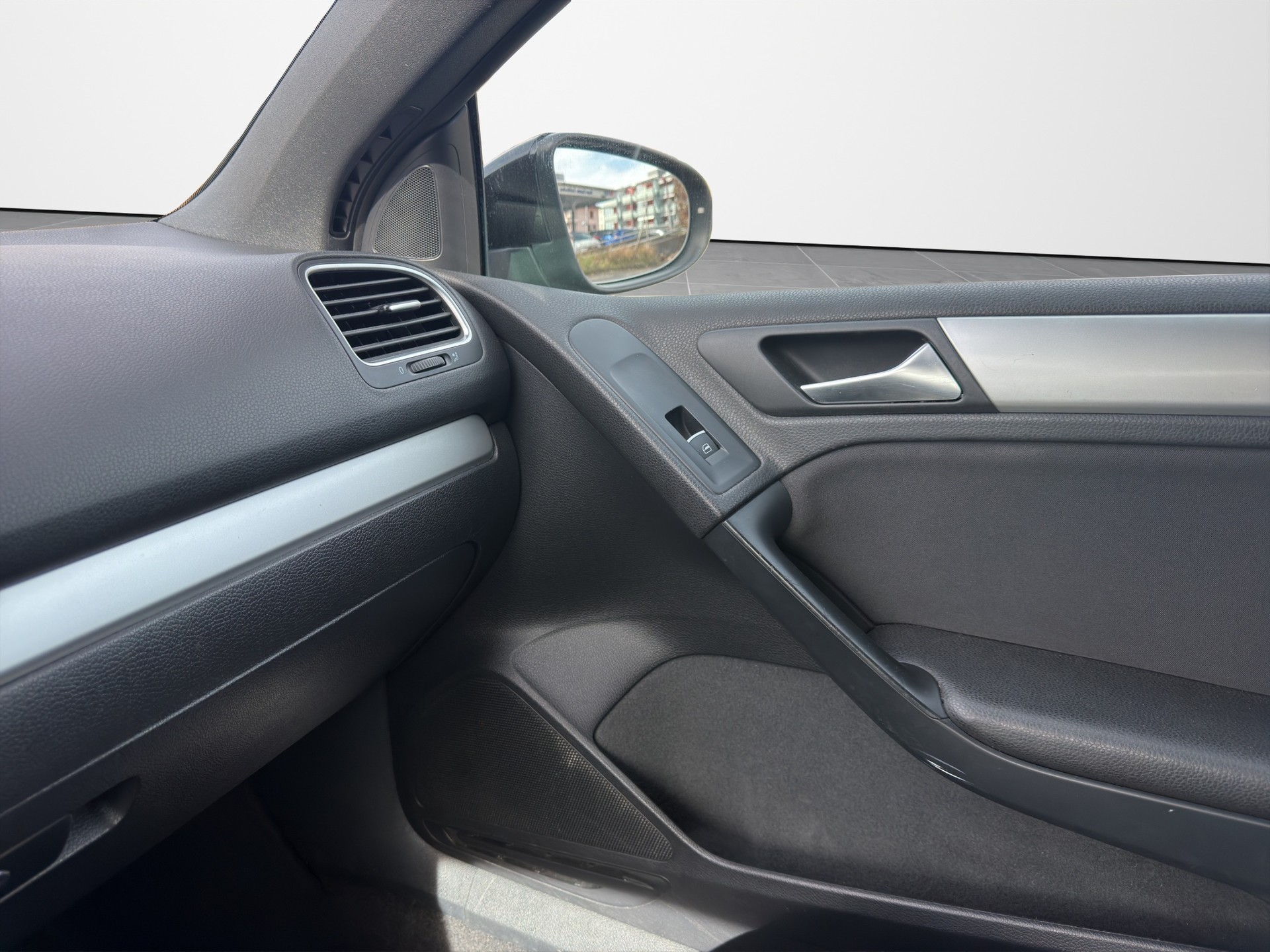 VW Golf Cabrio 1.2 TSI BMT Whiteline-image-10