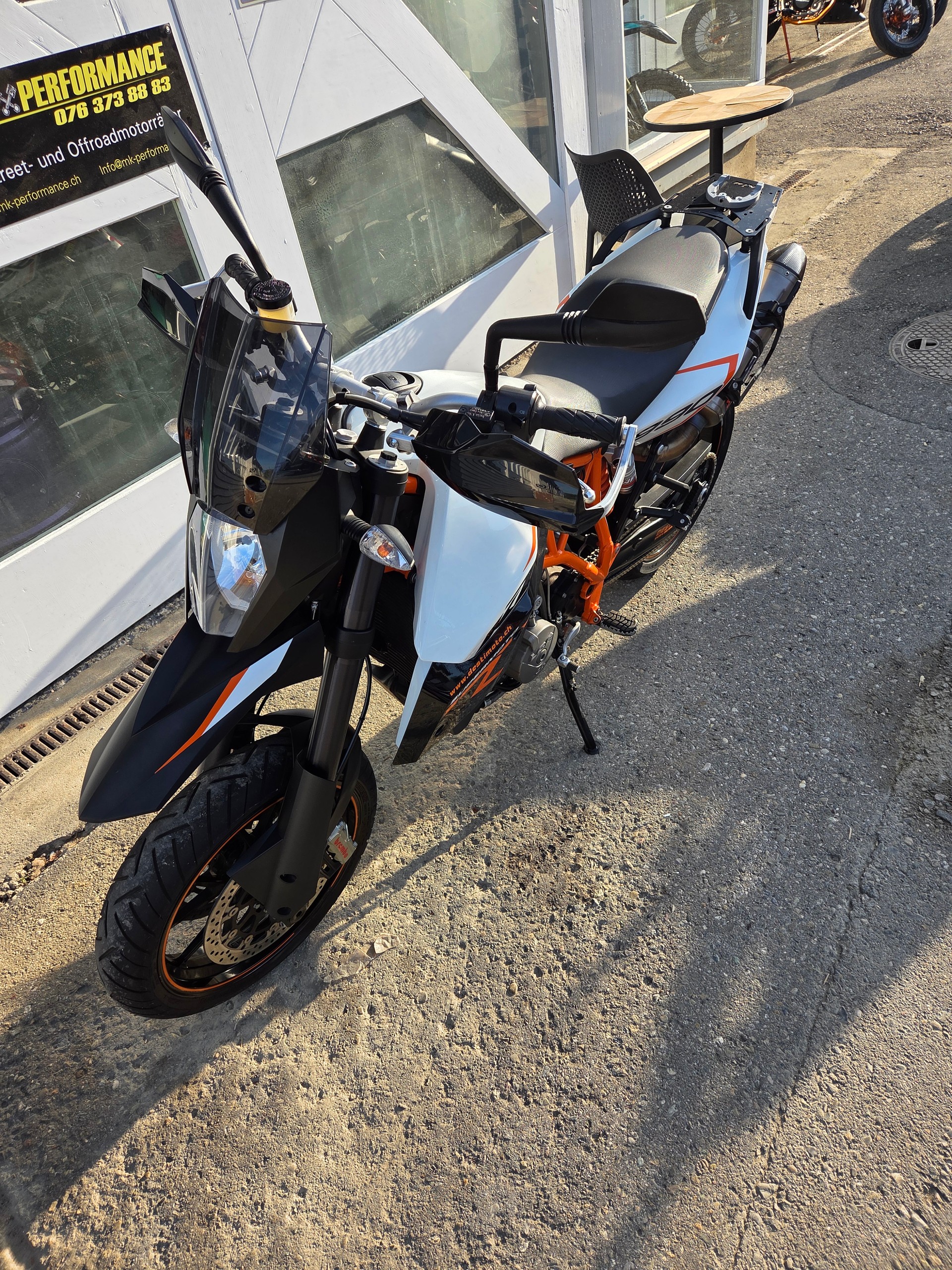 KTM 990 Supermoto R-image-2