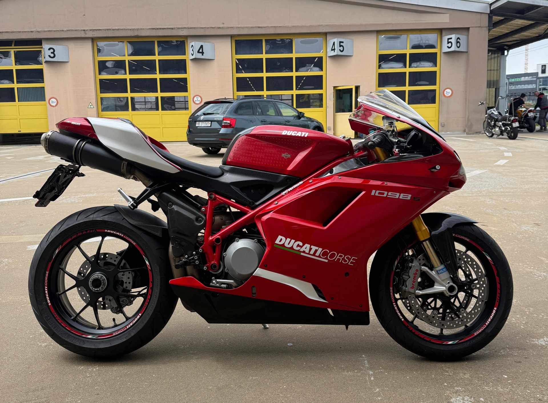 DUCATI 1098 S-image-1