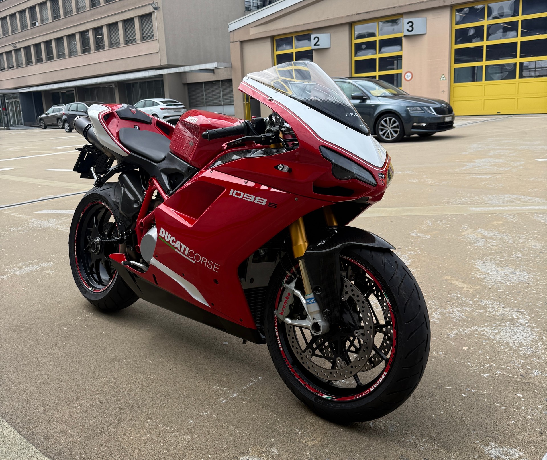 DUCATI 1098 S-image-0