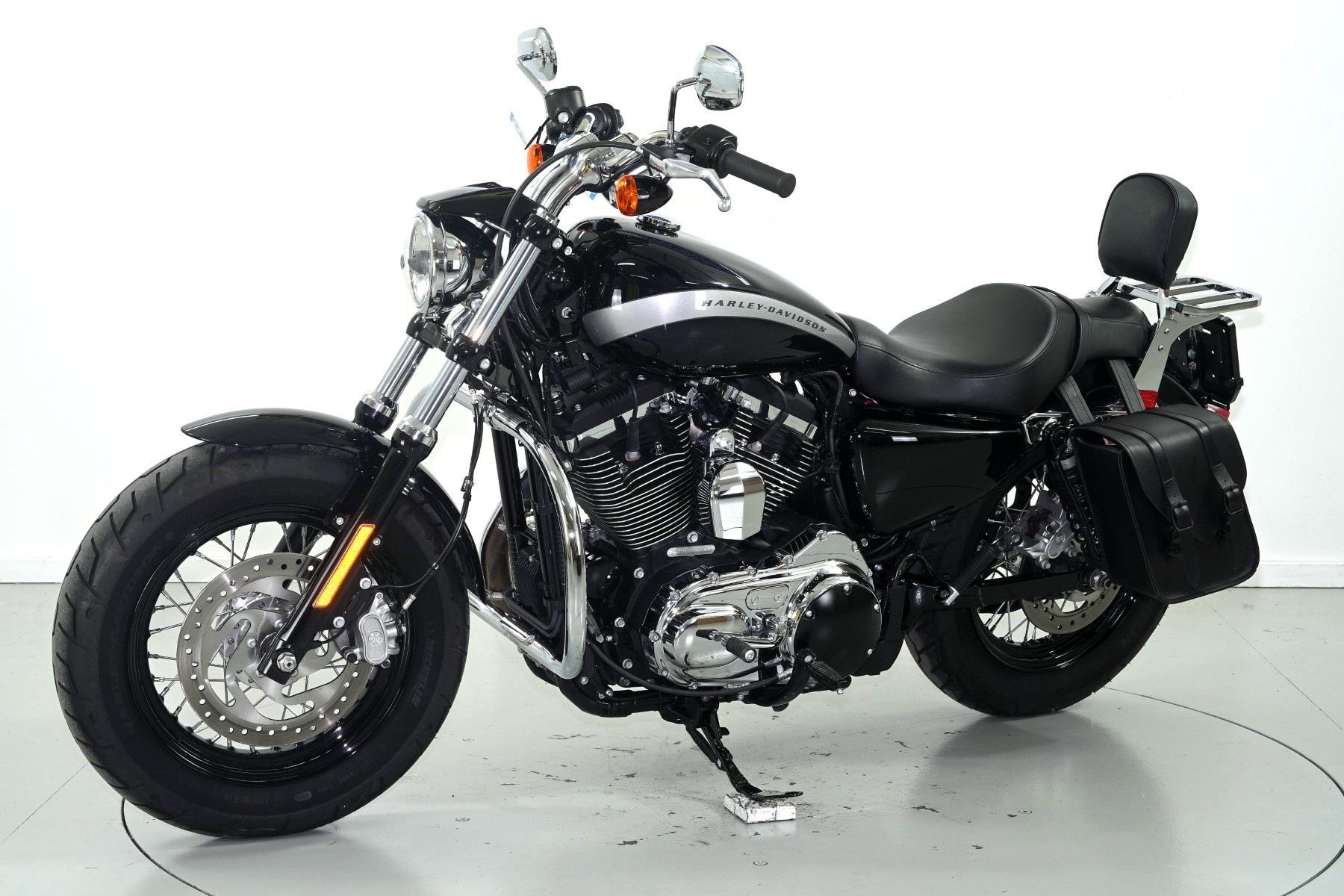 HARLEY-DAVIDSON XL 1200C ABS-image-2