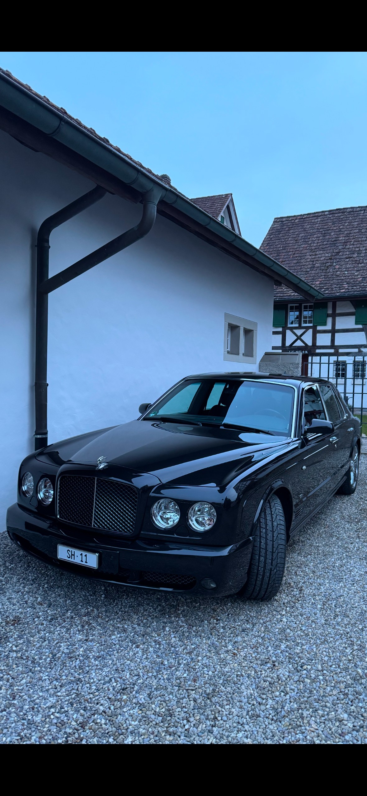 BENTLEY 6.8 V8