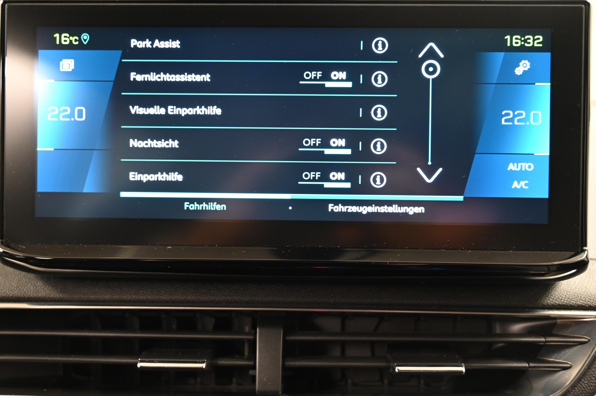 PEUGEOT 3008 1.6 Plug-in Hybrid4 GT Pack-image-12