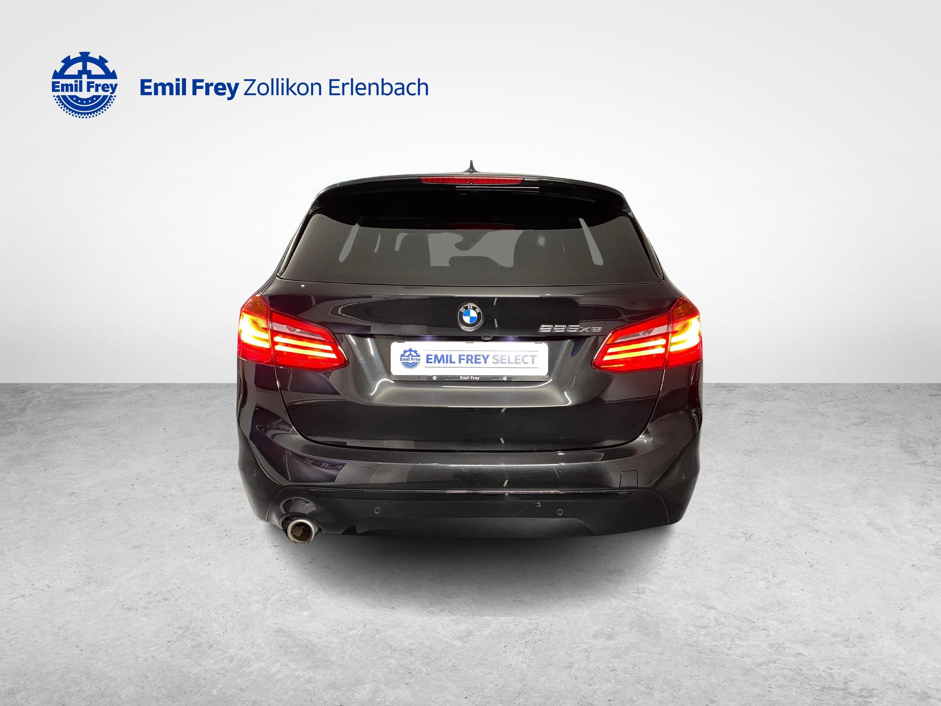 BMW 225xe Active Tourer-showroom-element-3