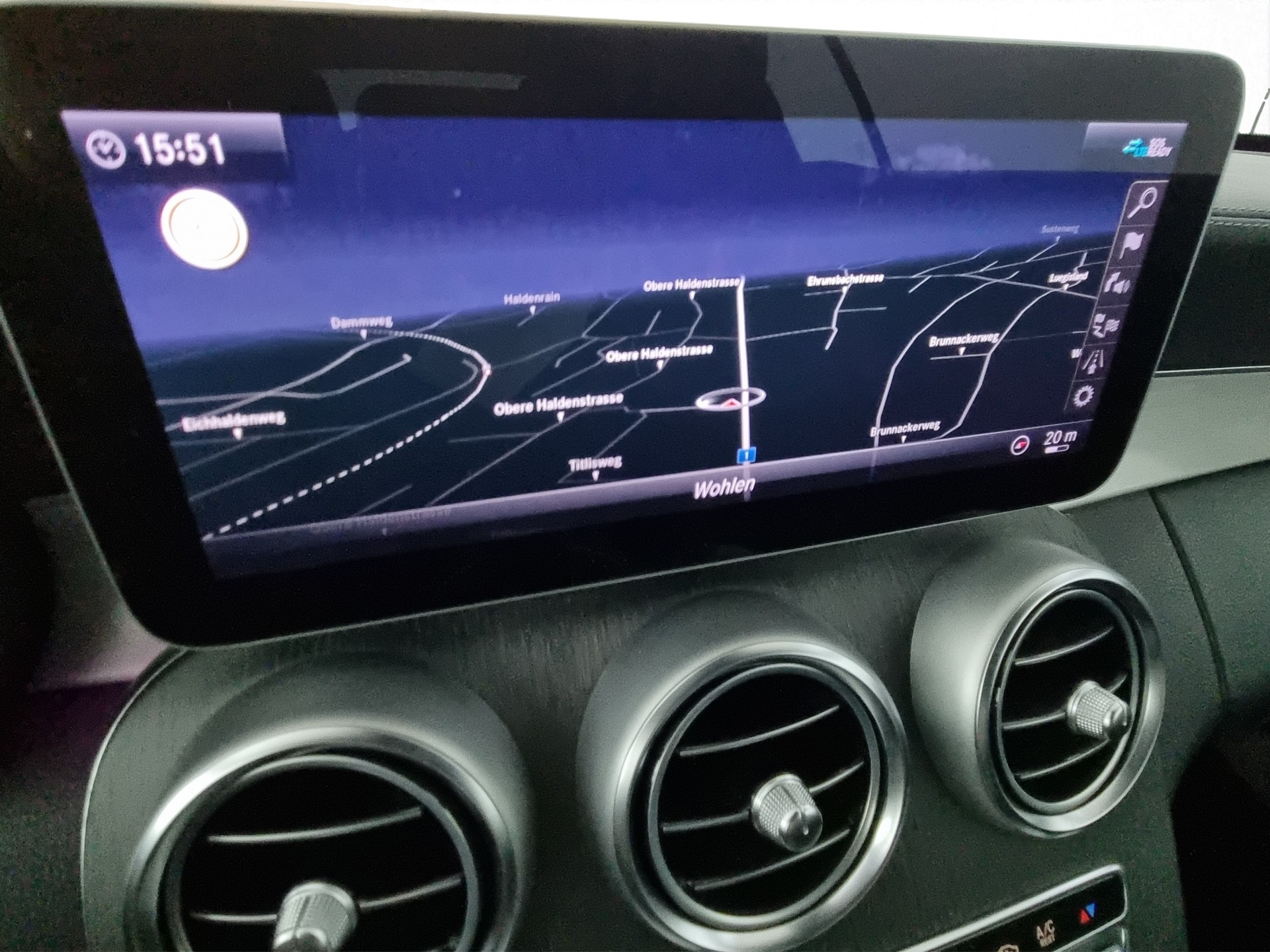 MERCEDES-BENZ C 200 AMG Line 4matic Cabriolet-image-13