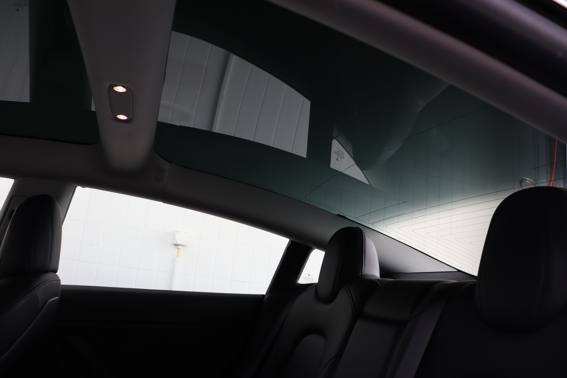 TESLA Model 3 Long Range Dual Motor AWD-image-15