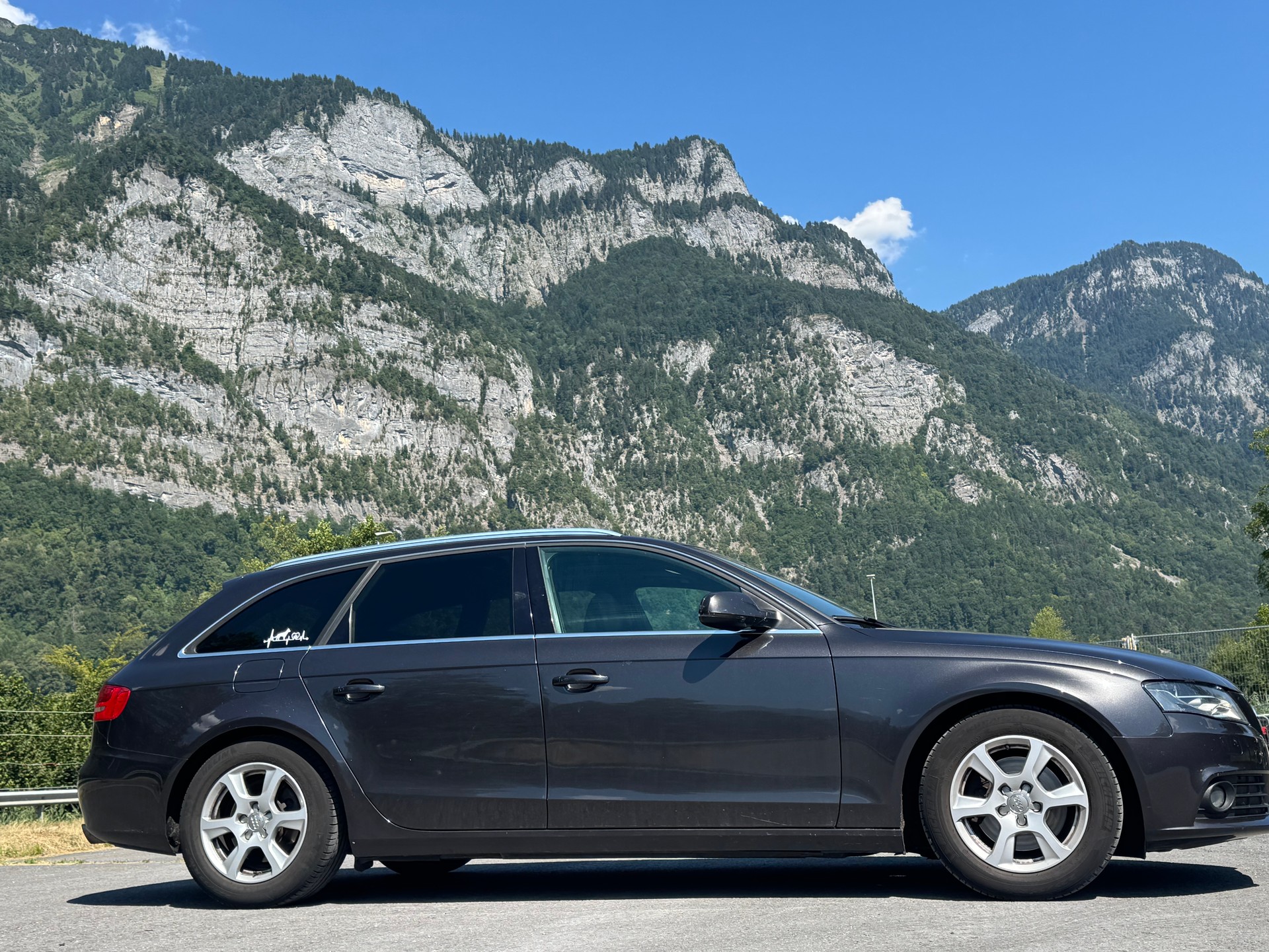 AUDI A4 Avant 2.0 TFSI-image-3