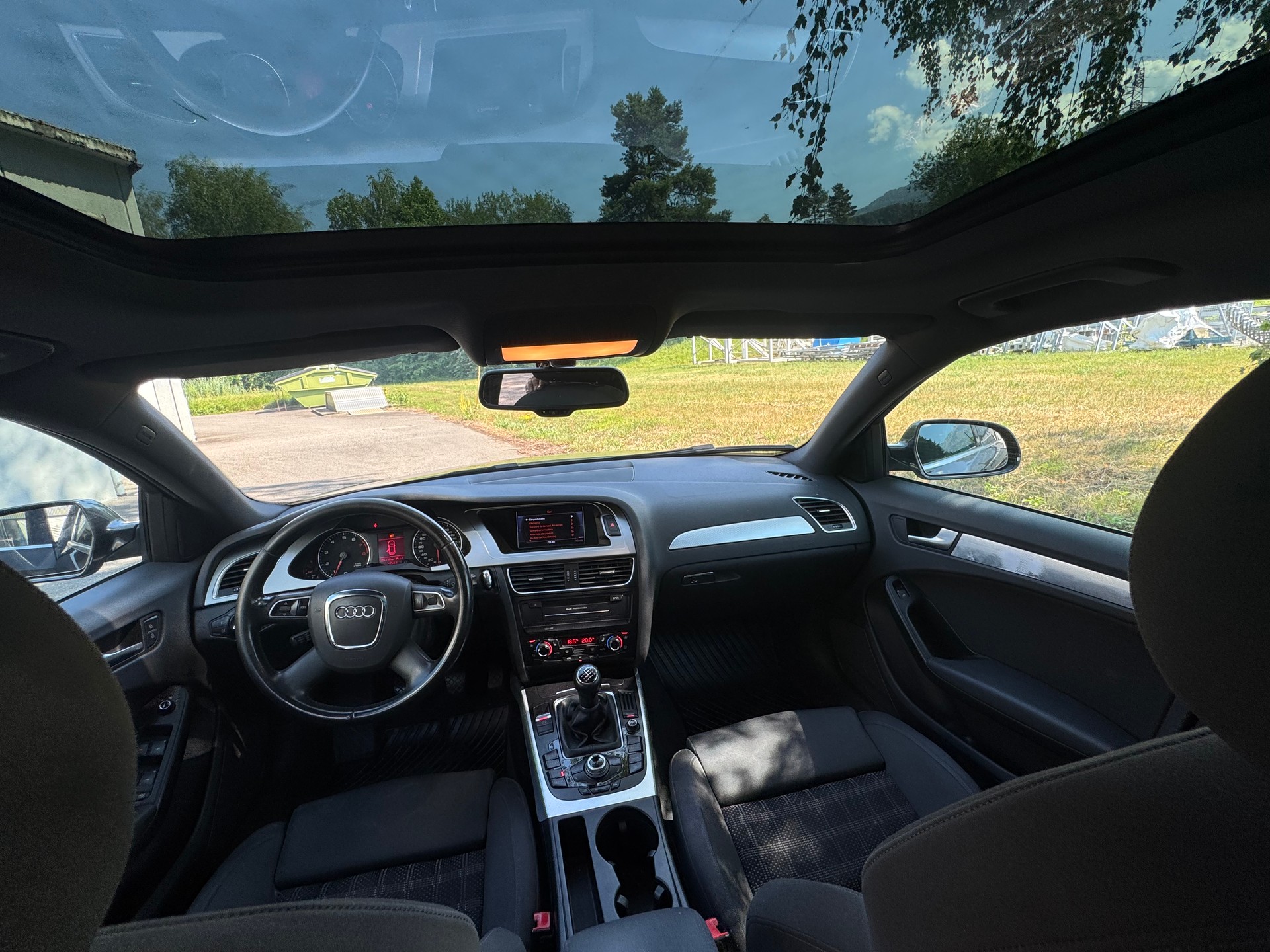 AUDI A4 Avant 2.0 TFSI-image-10