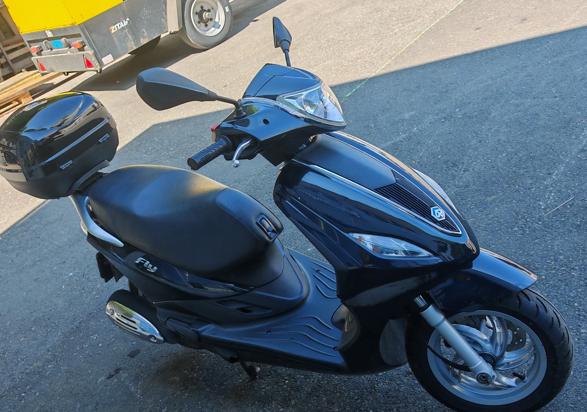 PIAGGIO Fly 125 i.e. 3V-image-1