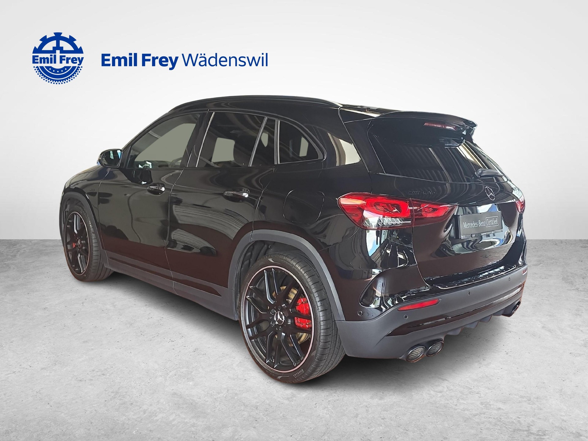 MERCEDES-BENZ GLA 45 S AMG 4MATIC+-showroom-element-2