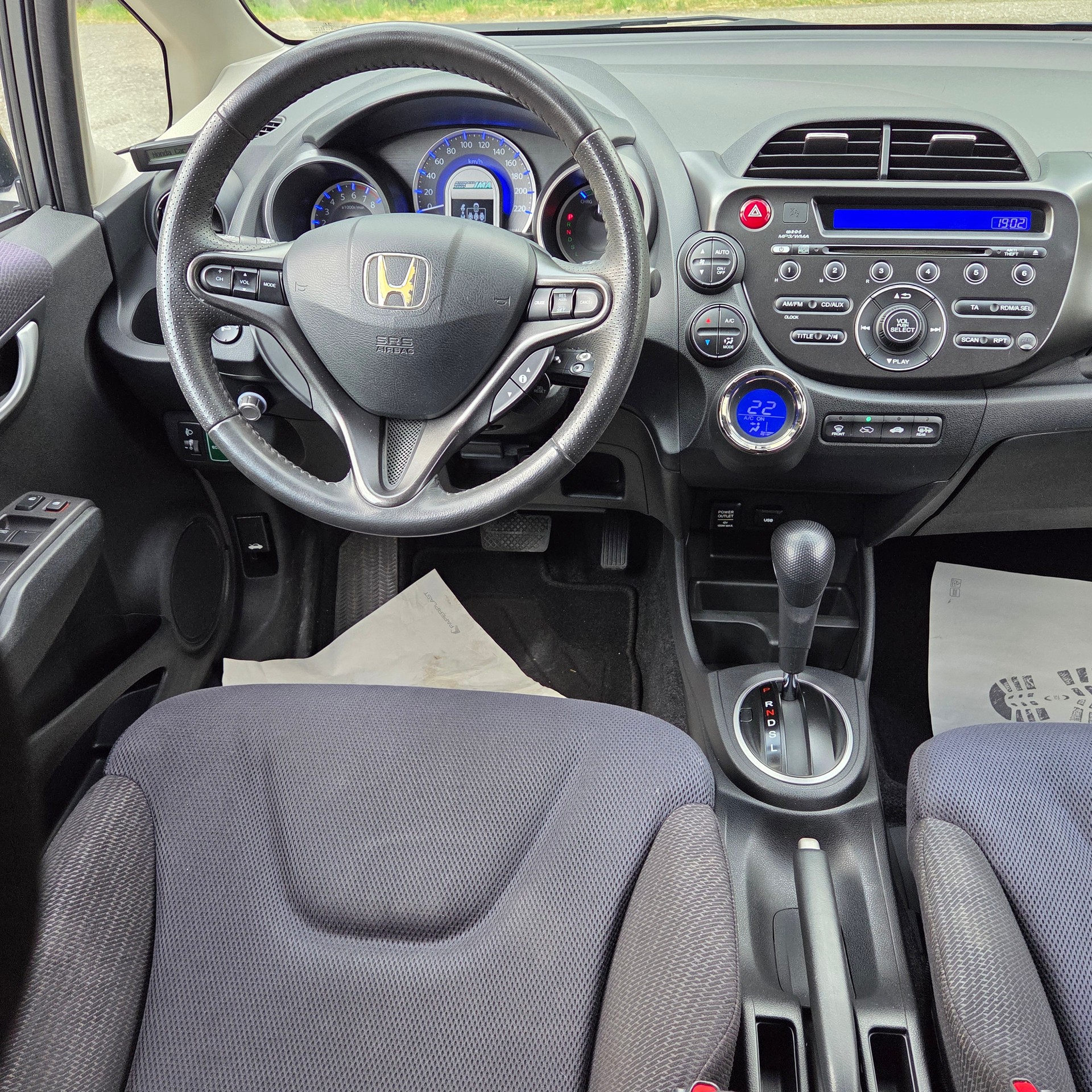 HONDA Jazz 1.3i Hybrid Comfort CVT-image-12