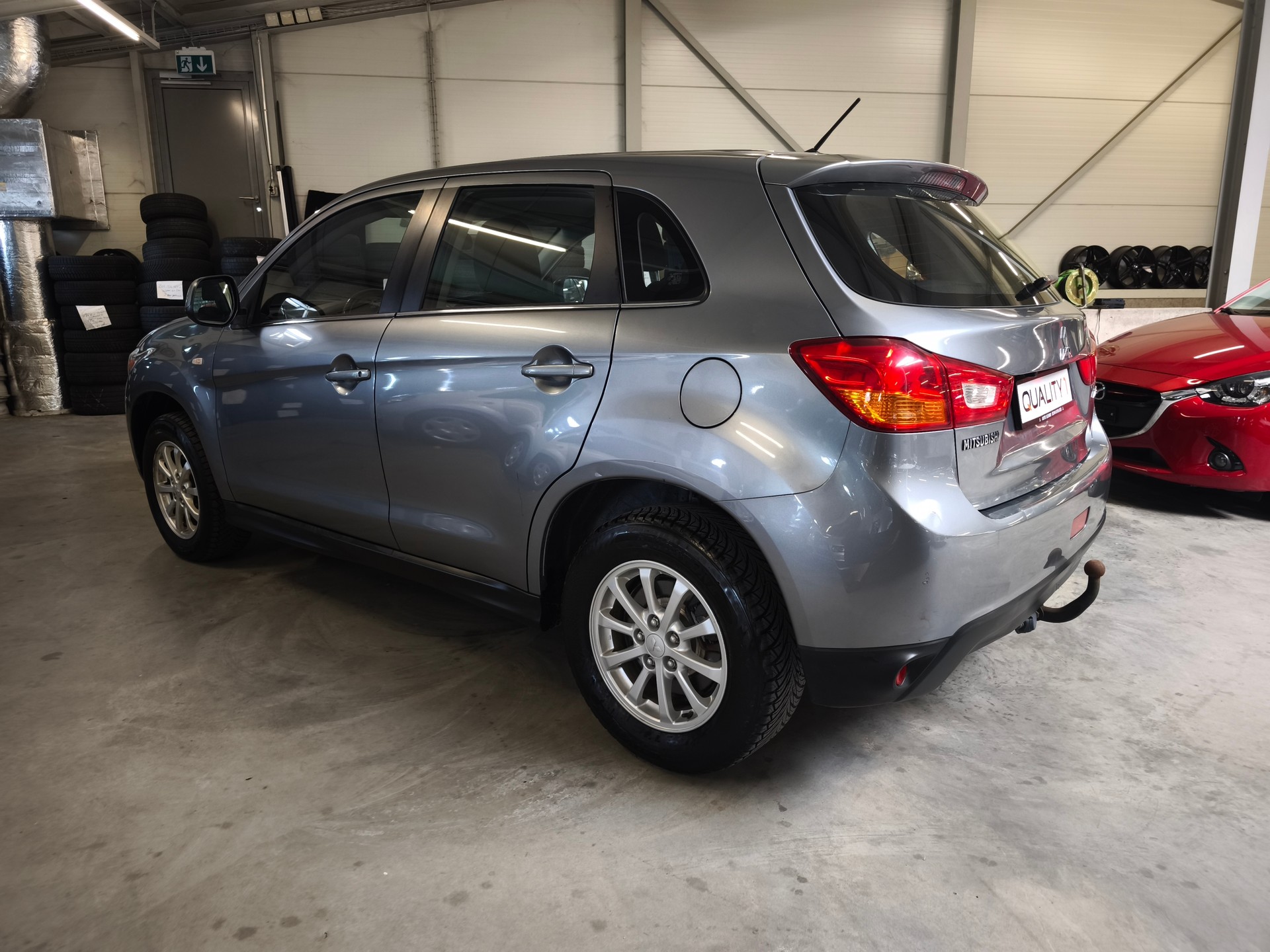 MITSUBISHI ASX 2.2 DID Navigator 4WD Automatic-image-4