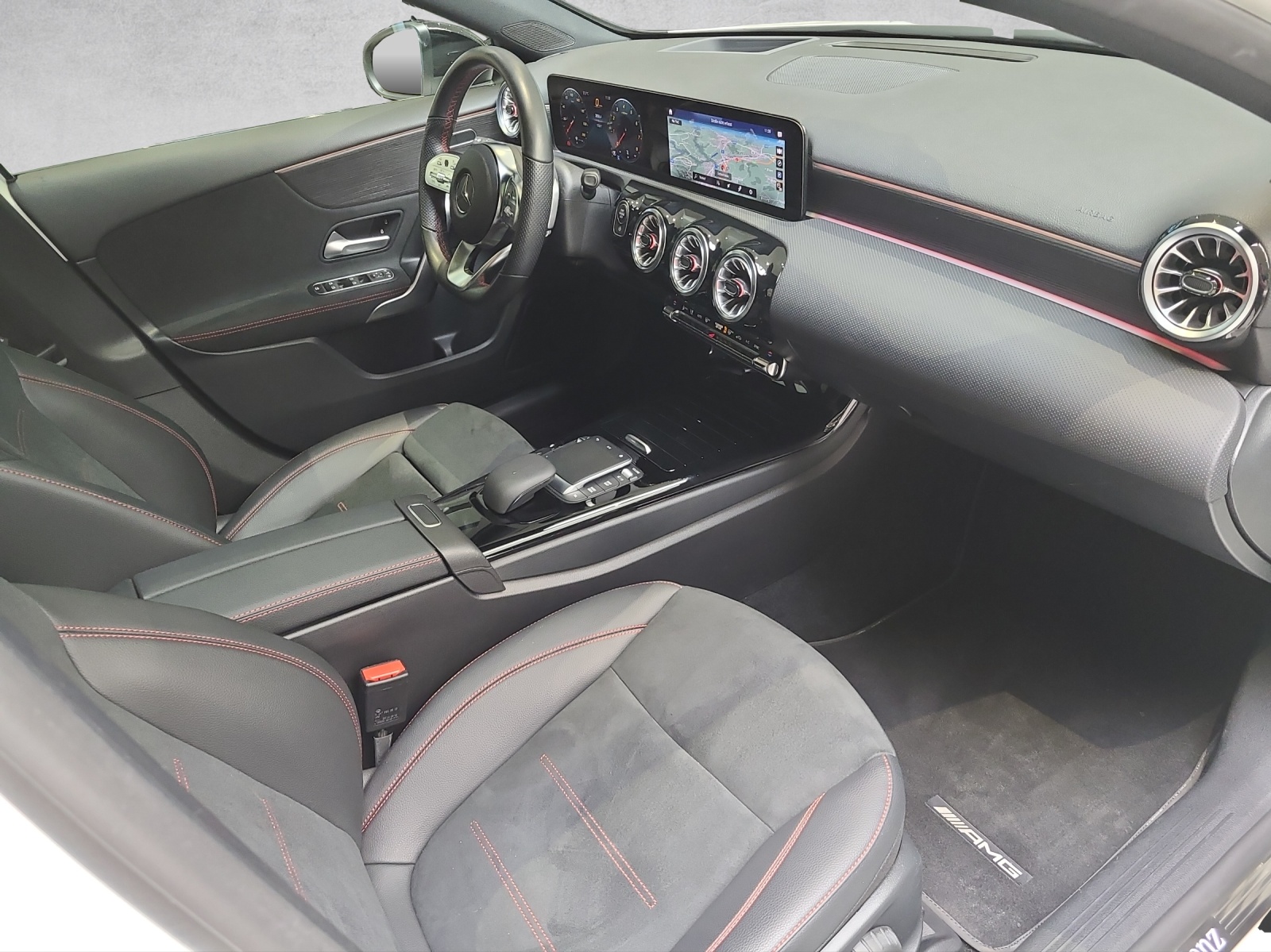 MERCEDES-BENZ A 250 4Matic AMG Line 4Matic 7G-DCT-image-7